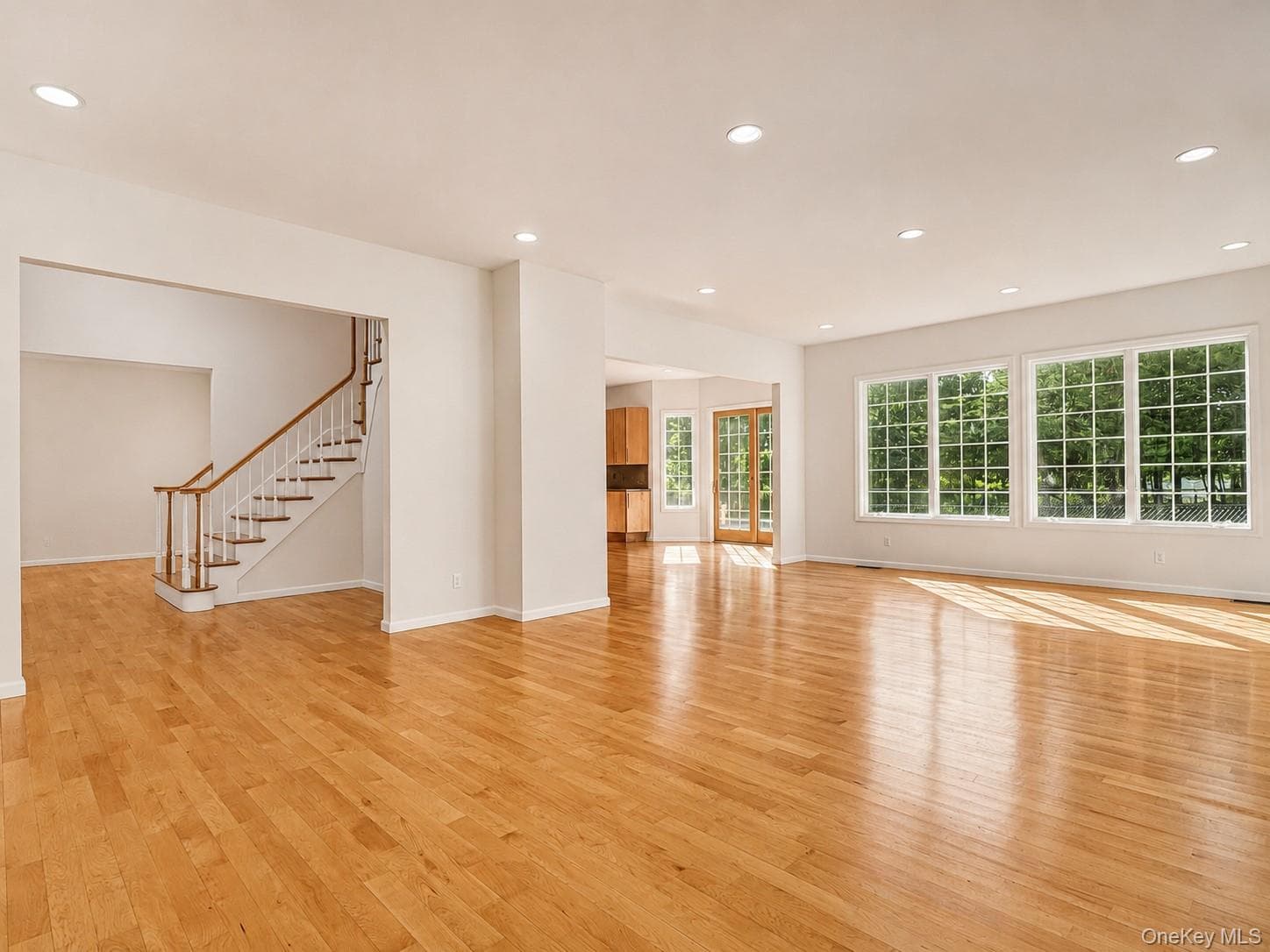 61 Shore Road Unit: B thumbnail 9