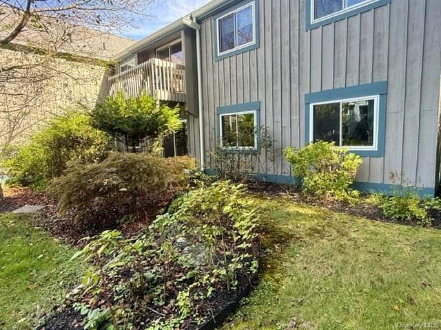 11 Sterling ST Unit: 11 thumbnail 2
