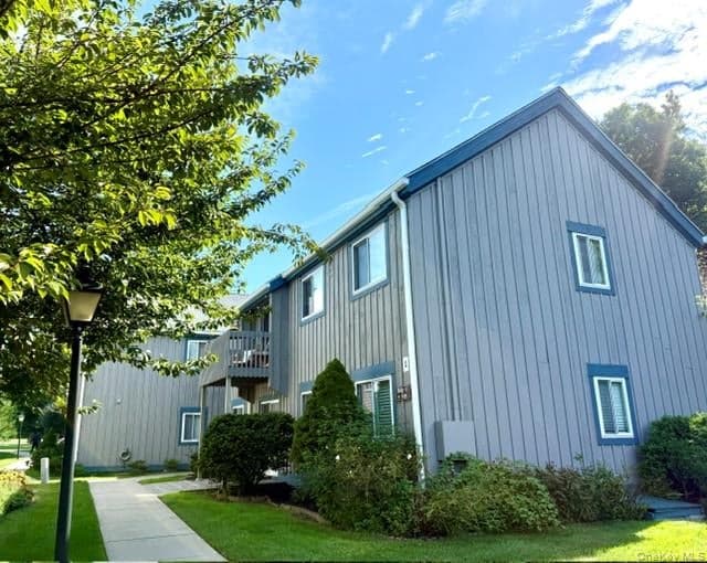 11 Sterling ST Unit: 11, Beacon