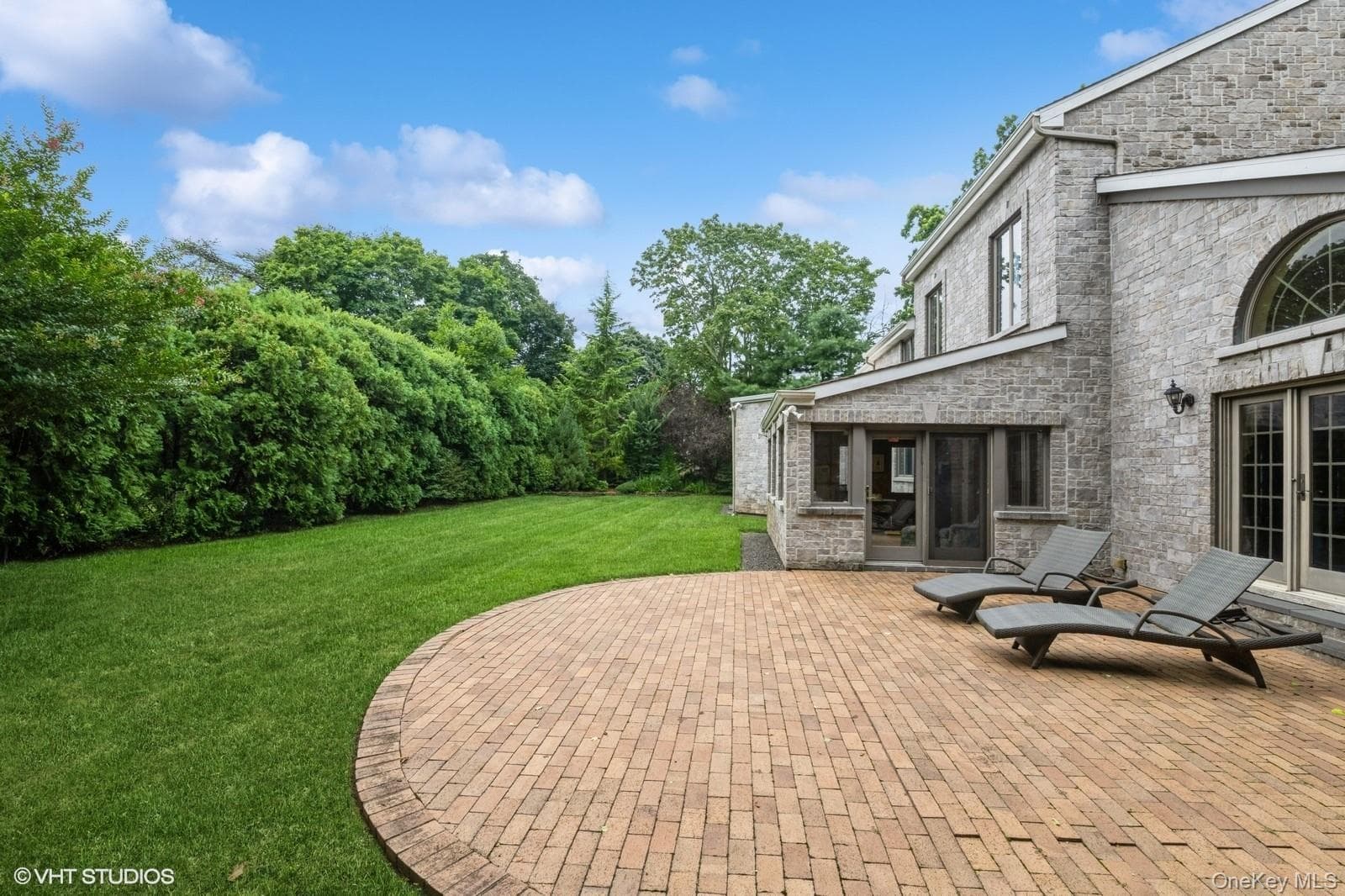 835 Barberry Lane thumbnail 29