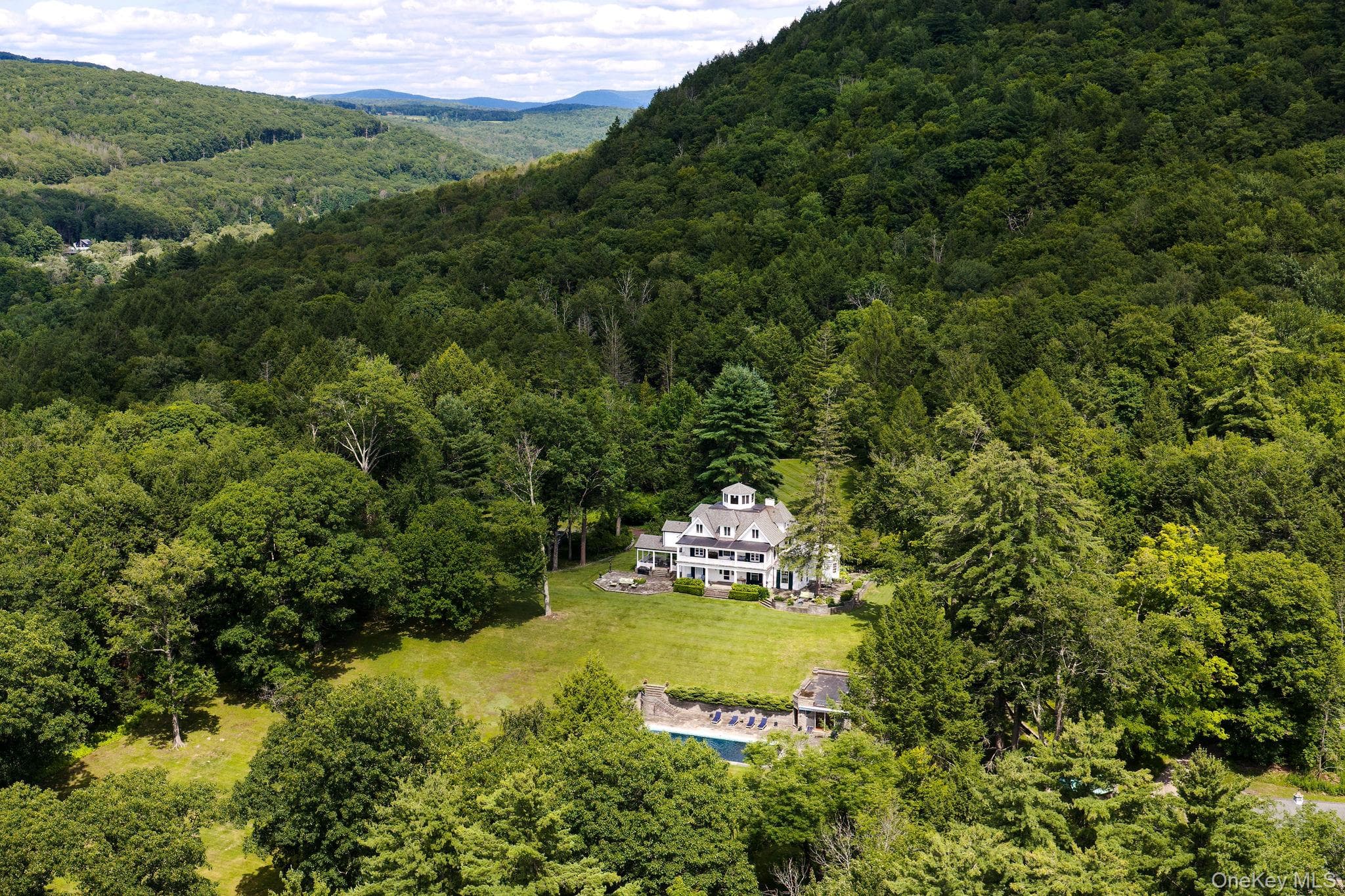 390 Erpf Road thumbnail 7
