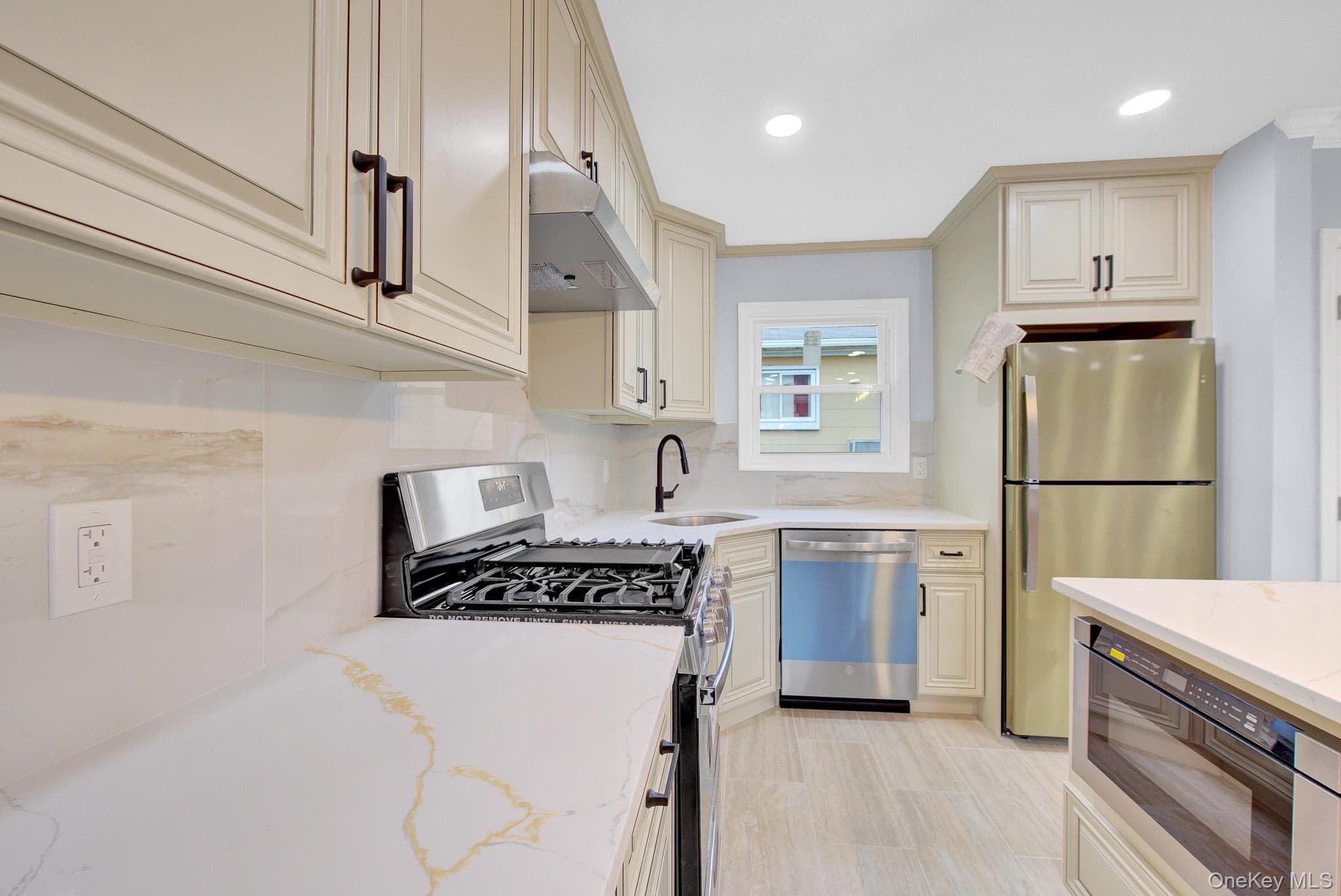 77 Roquette Avenue thumbnail 12