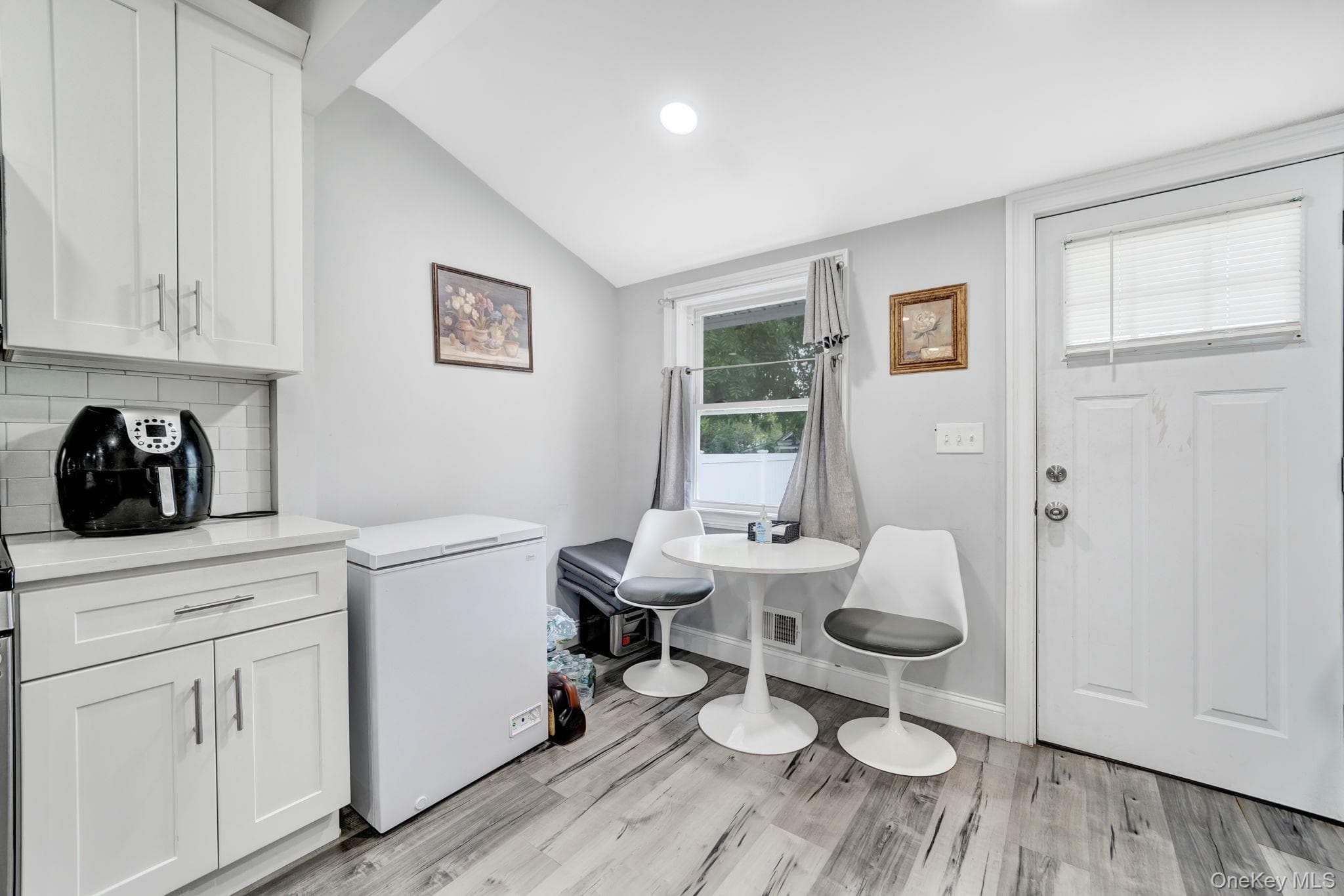 110 N Park Avenue thumbnail 16