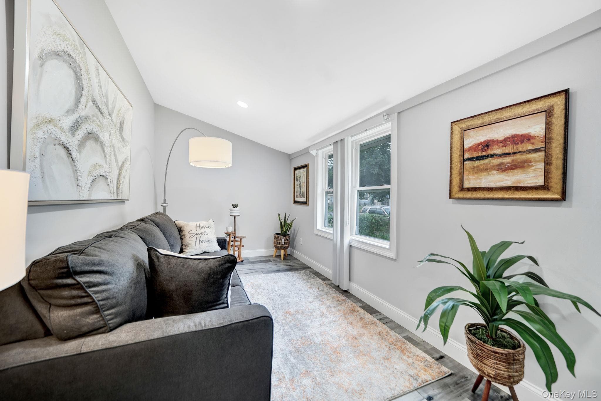 110 N Park Avenue thumbnail 4