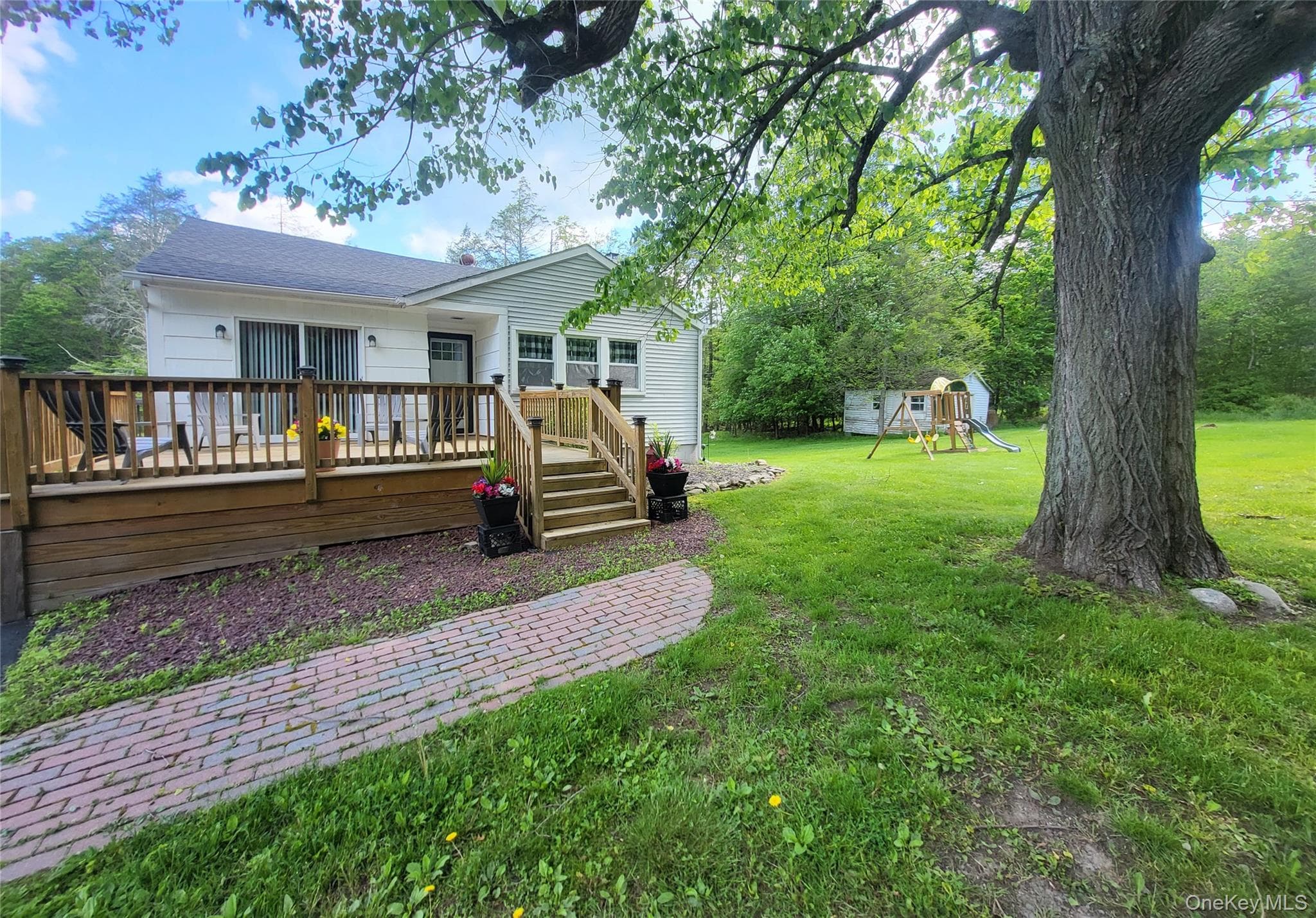 286 Dingle Daisy Road thumbnail 5
