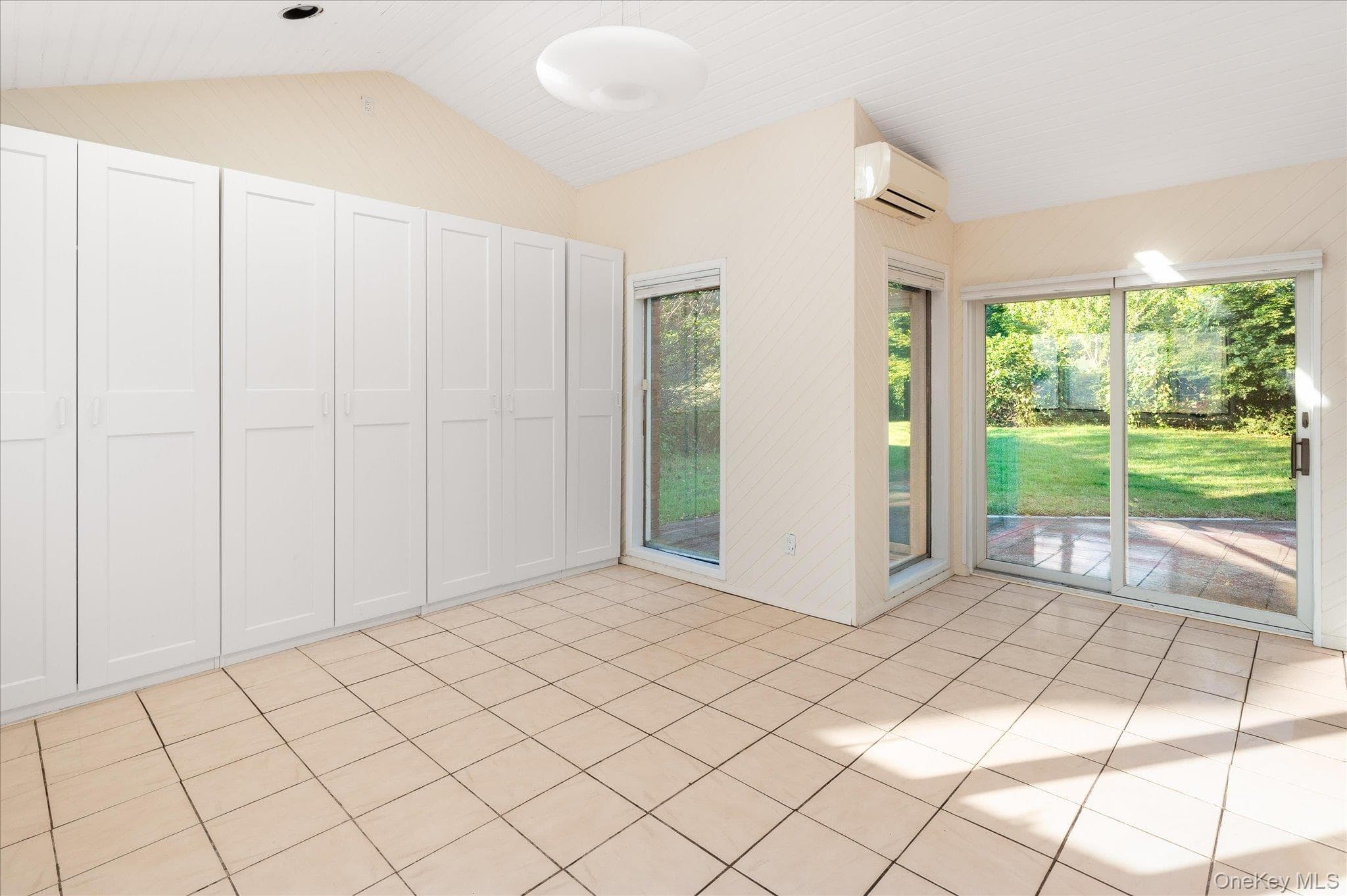 10 Bell Place thumbnail 16