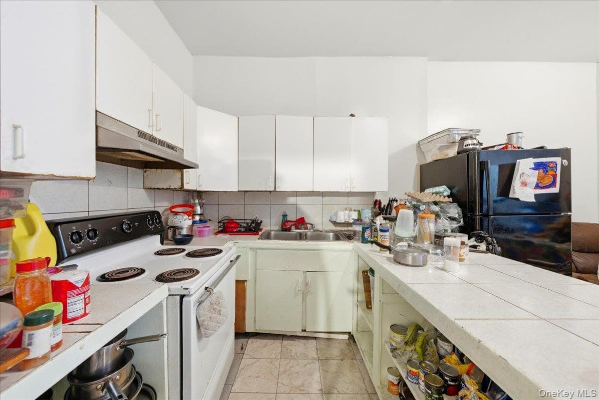 320 Jackson Avenue thumbnail 6