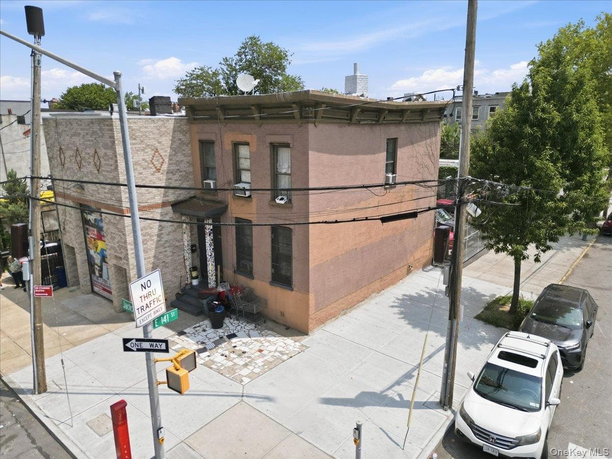 320 Jackson Avenue, Bronx