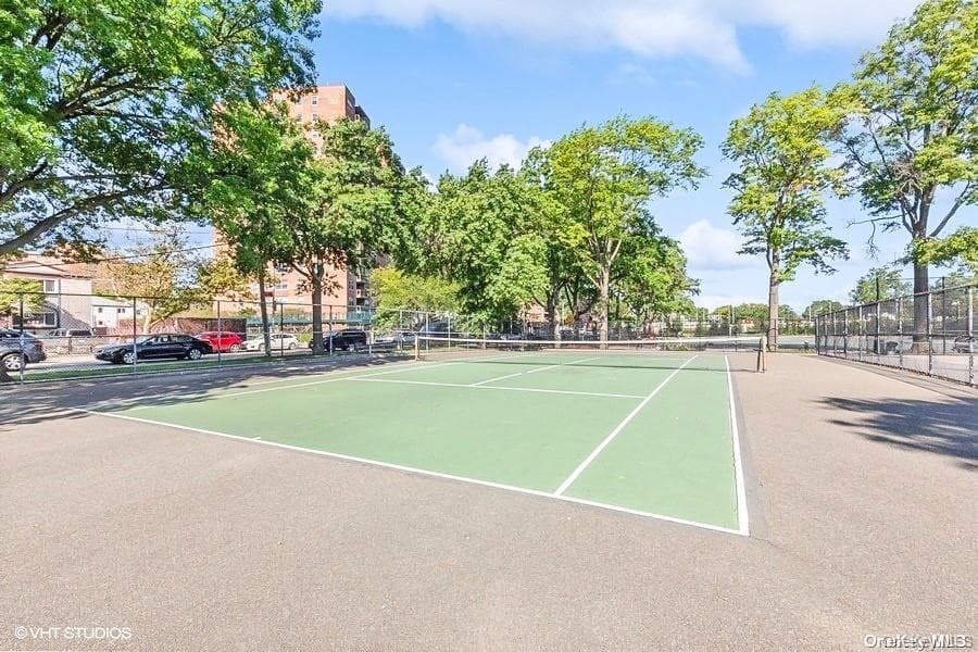 61-20 Grand Central Parkway Unit: A901 thumbnail 9