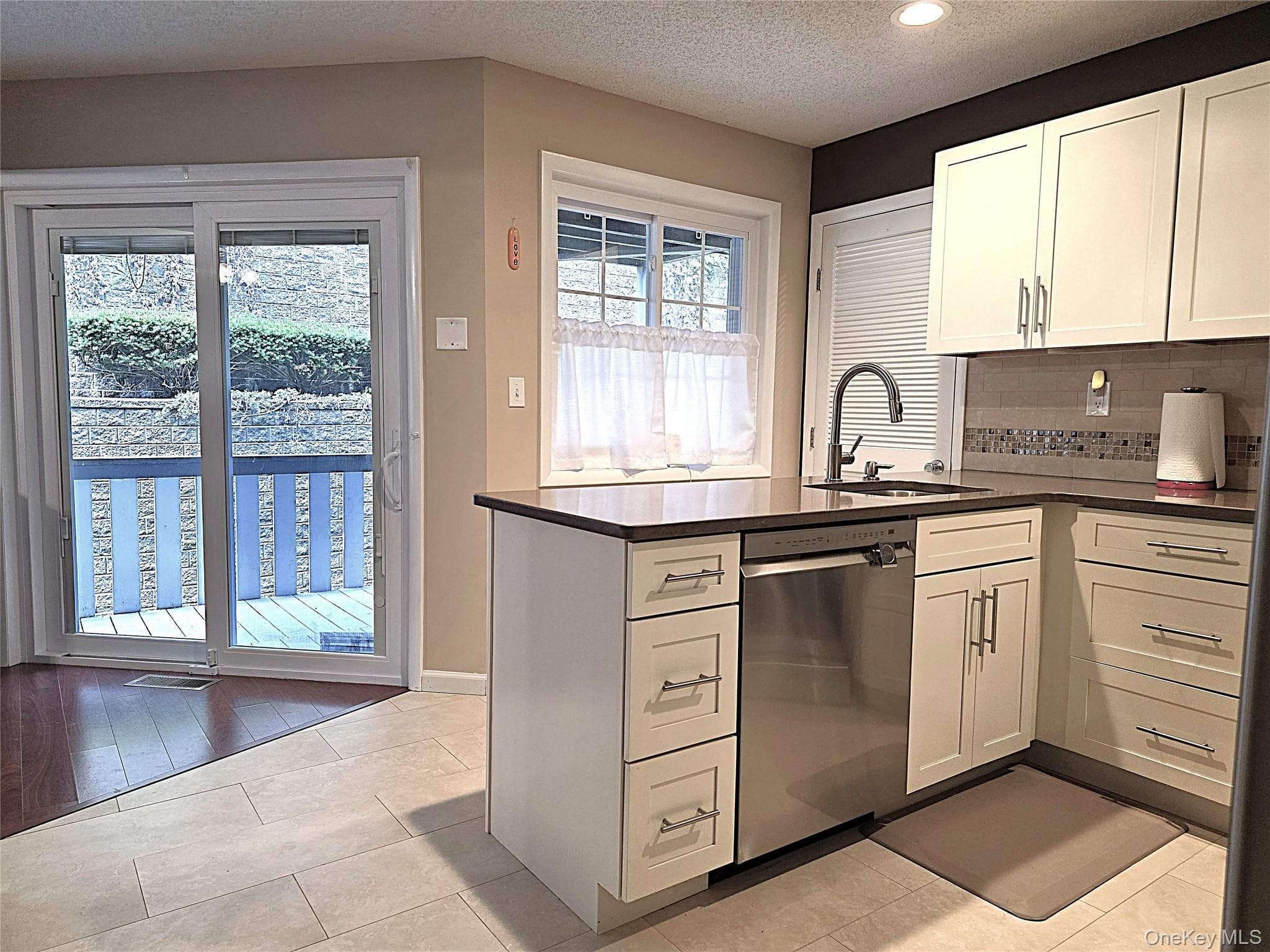 99 Eagle Ridge Way thumbnail 4