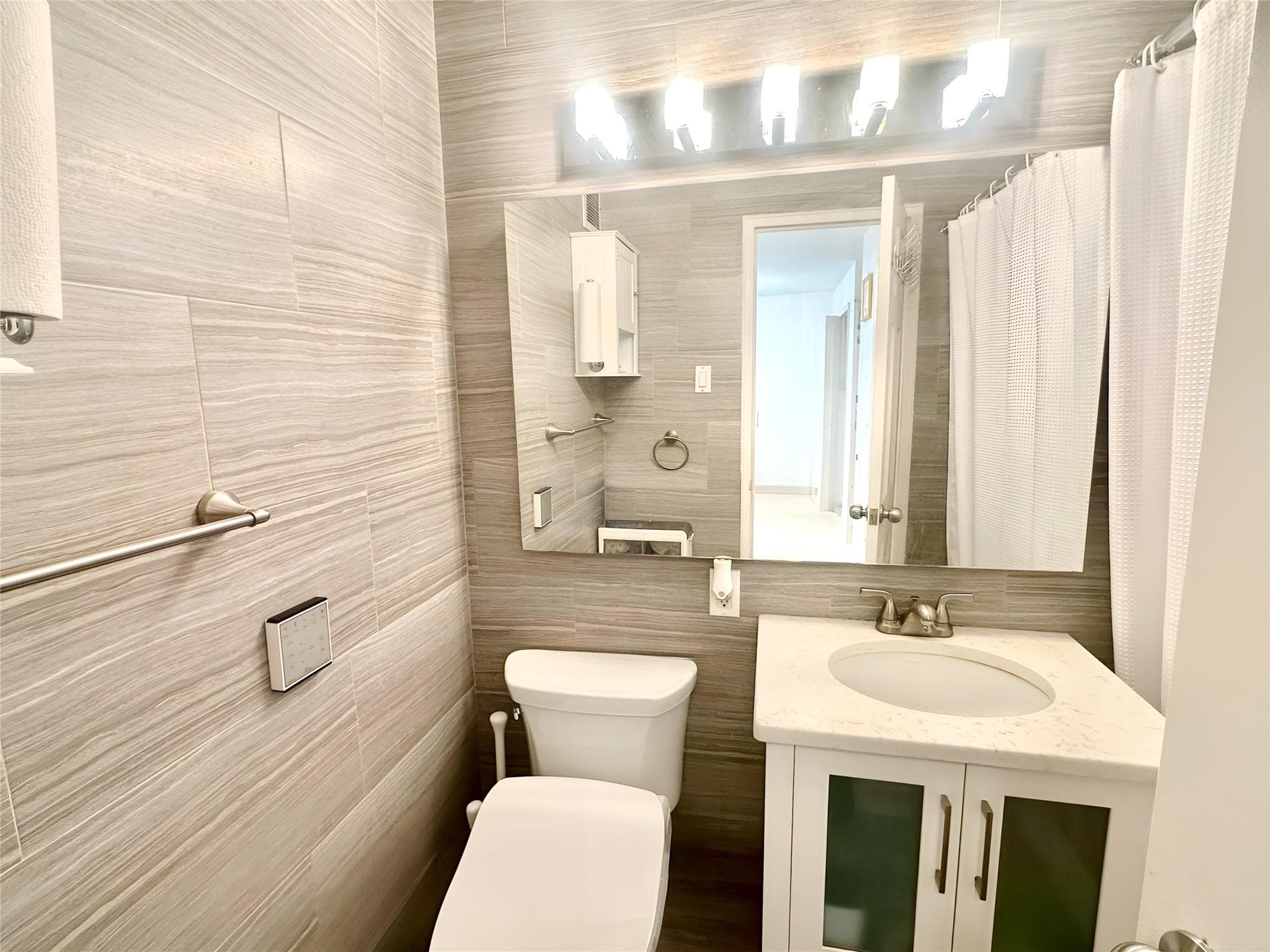 61-20 Grand Central Parkway Unit: A608 thumbnail 8