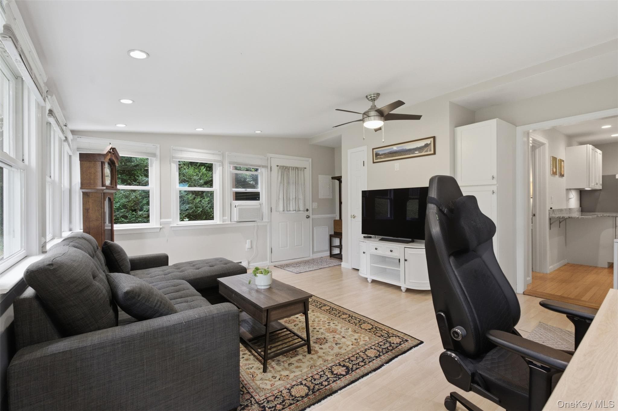 46 Truesdale Lake Drive thumbnail 31