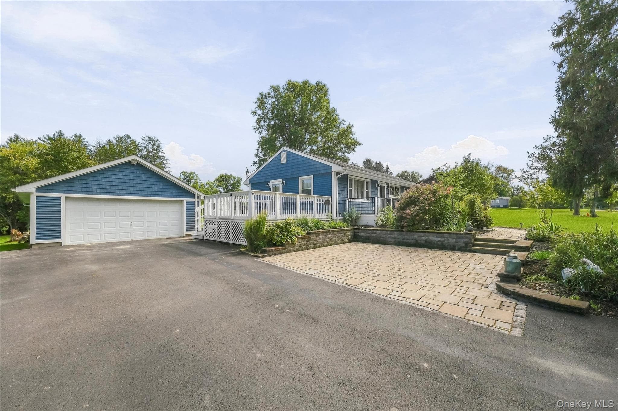 112 Lippincott Road thumbnail 3