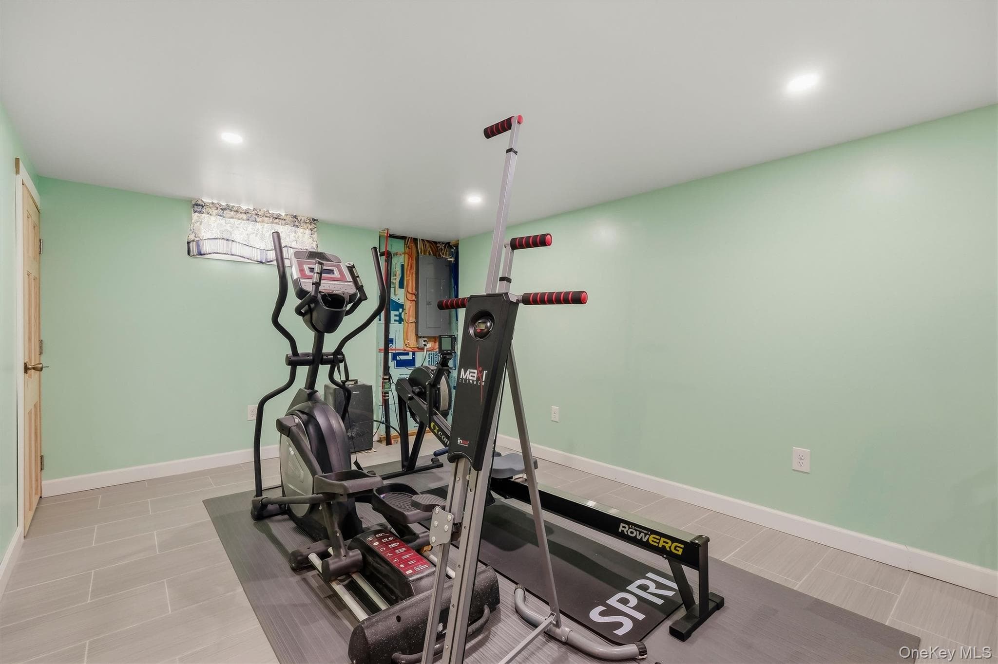 112 Lippincott Road thumbnail 28