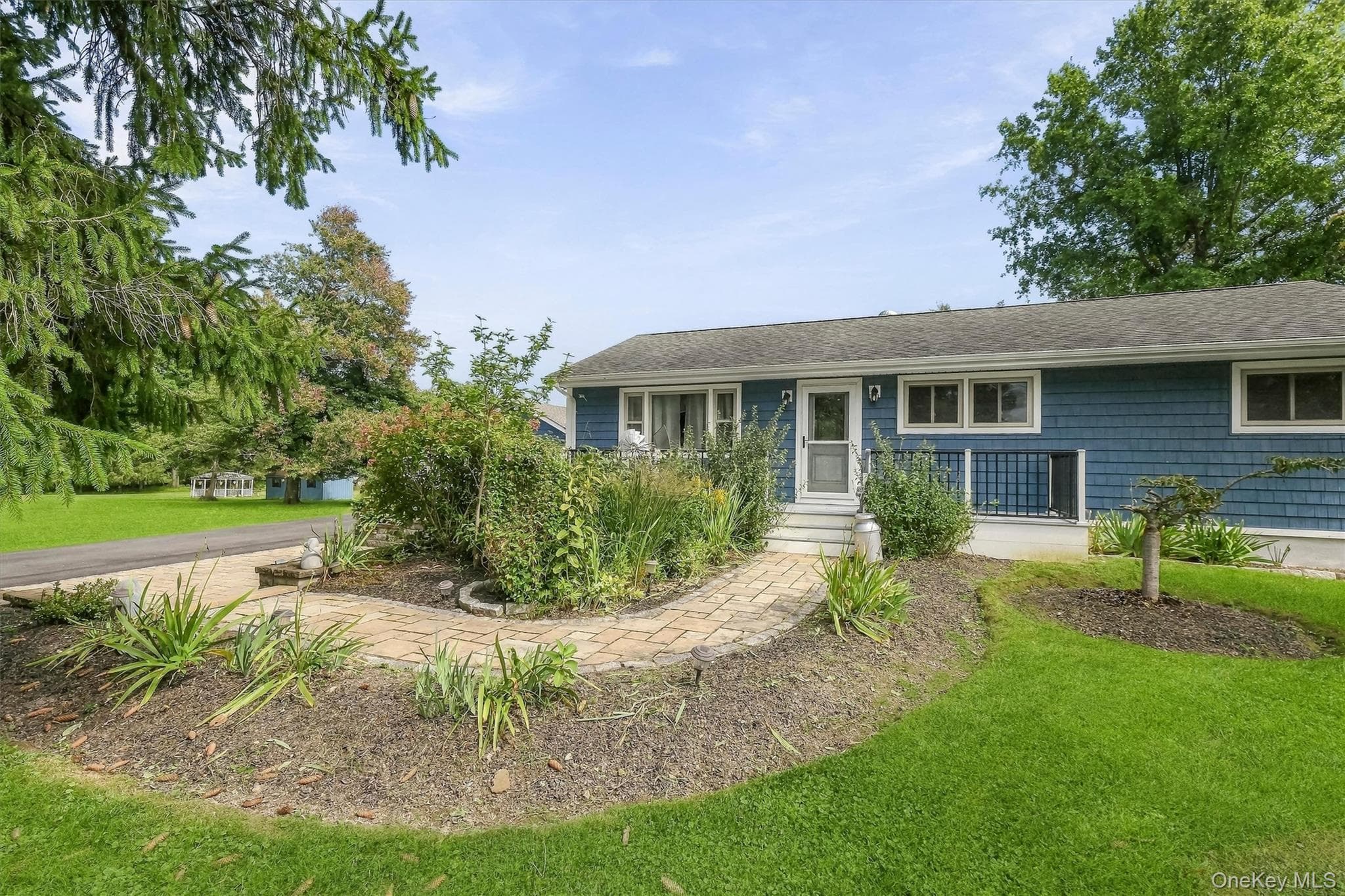 112 Lippincott Road thumbnail 6