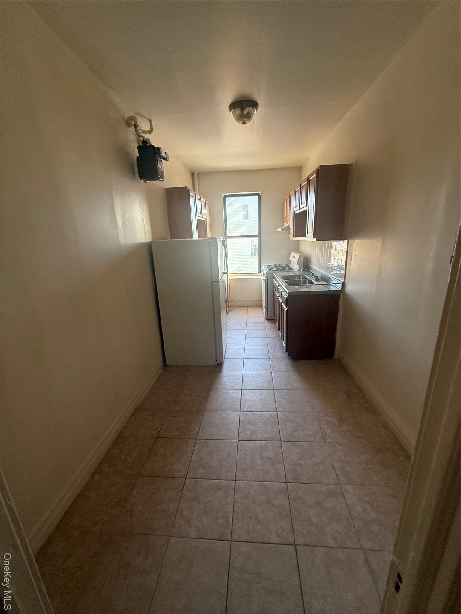 724 E 216 Street Unit: 2C thumbnail 7