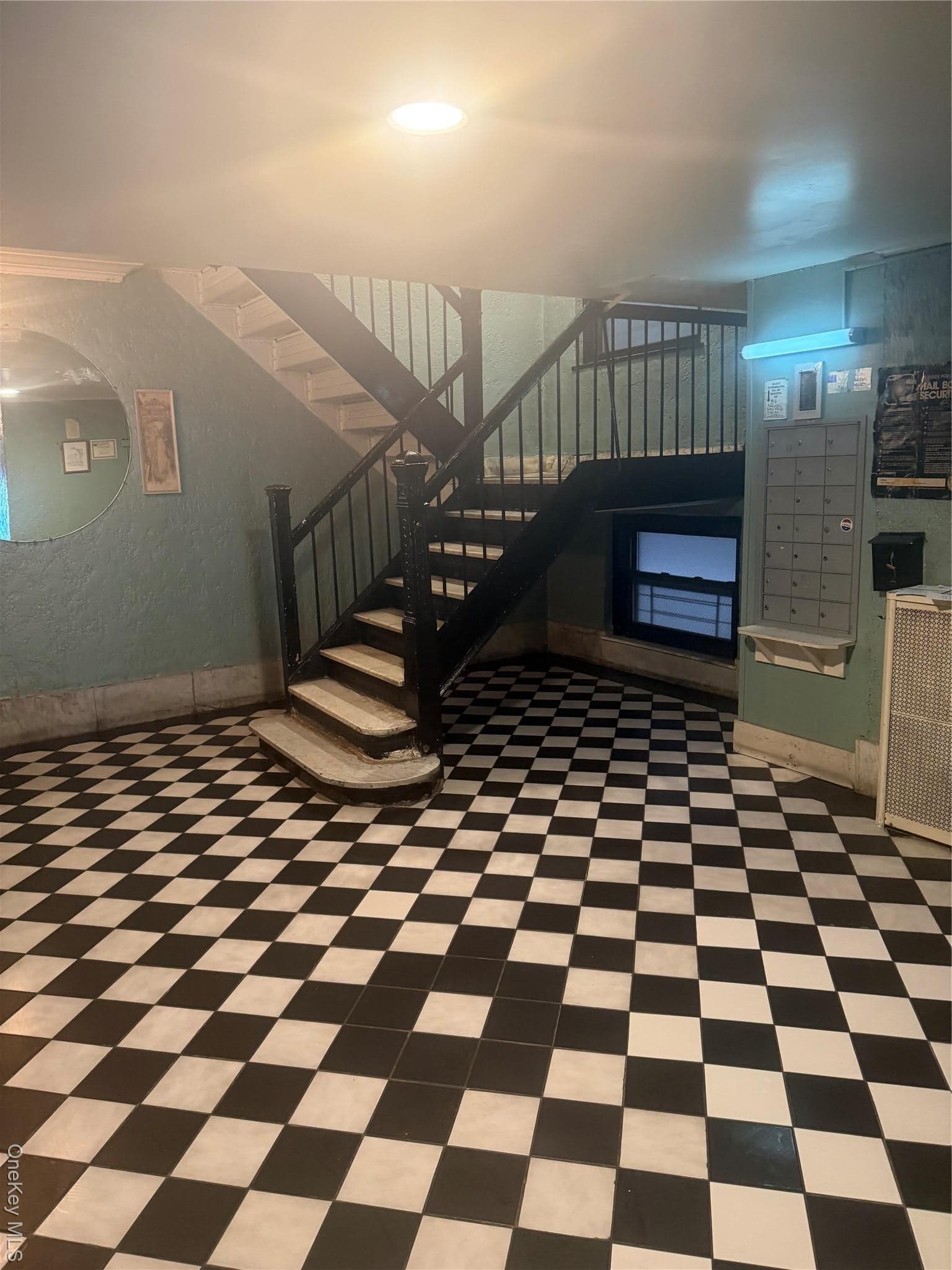 724 E 216 Street Unit: 2C thumbnail 5