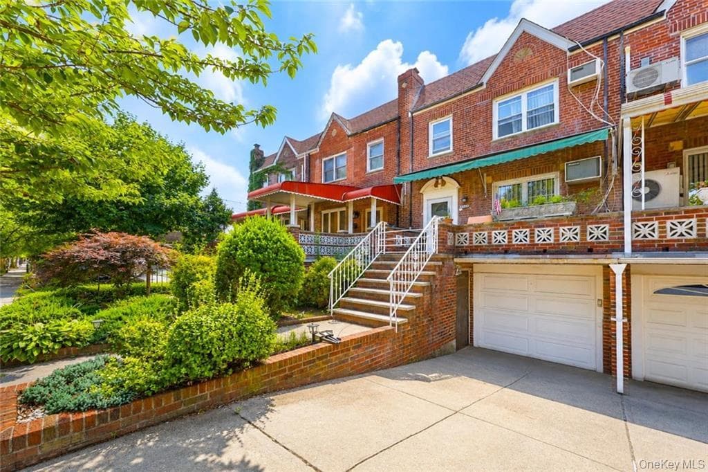 2340 E 29th Street thumbnail 2