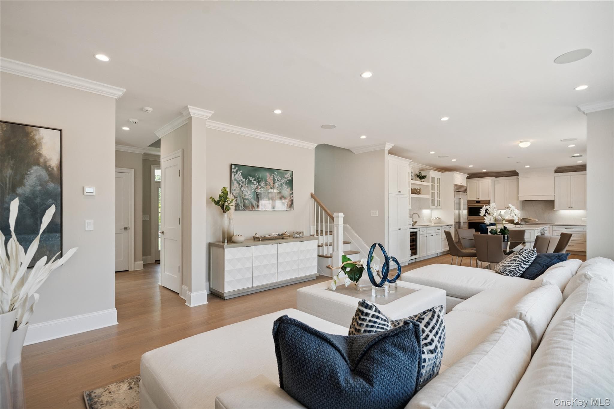 44 Plainview Road thumbnail 9
