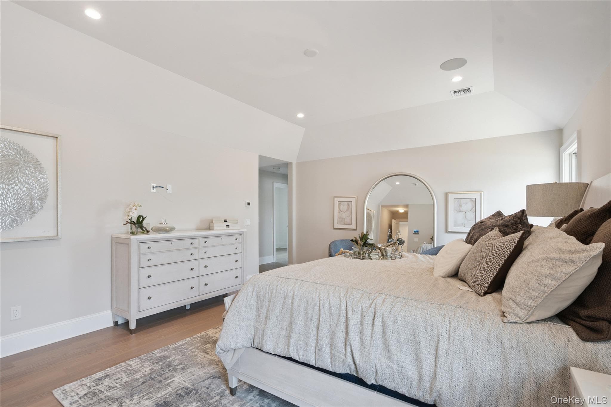 44 Plainview Road thumbnail 37