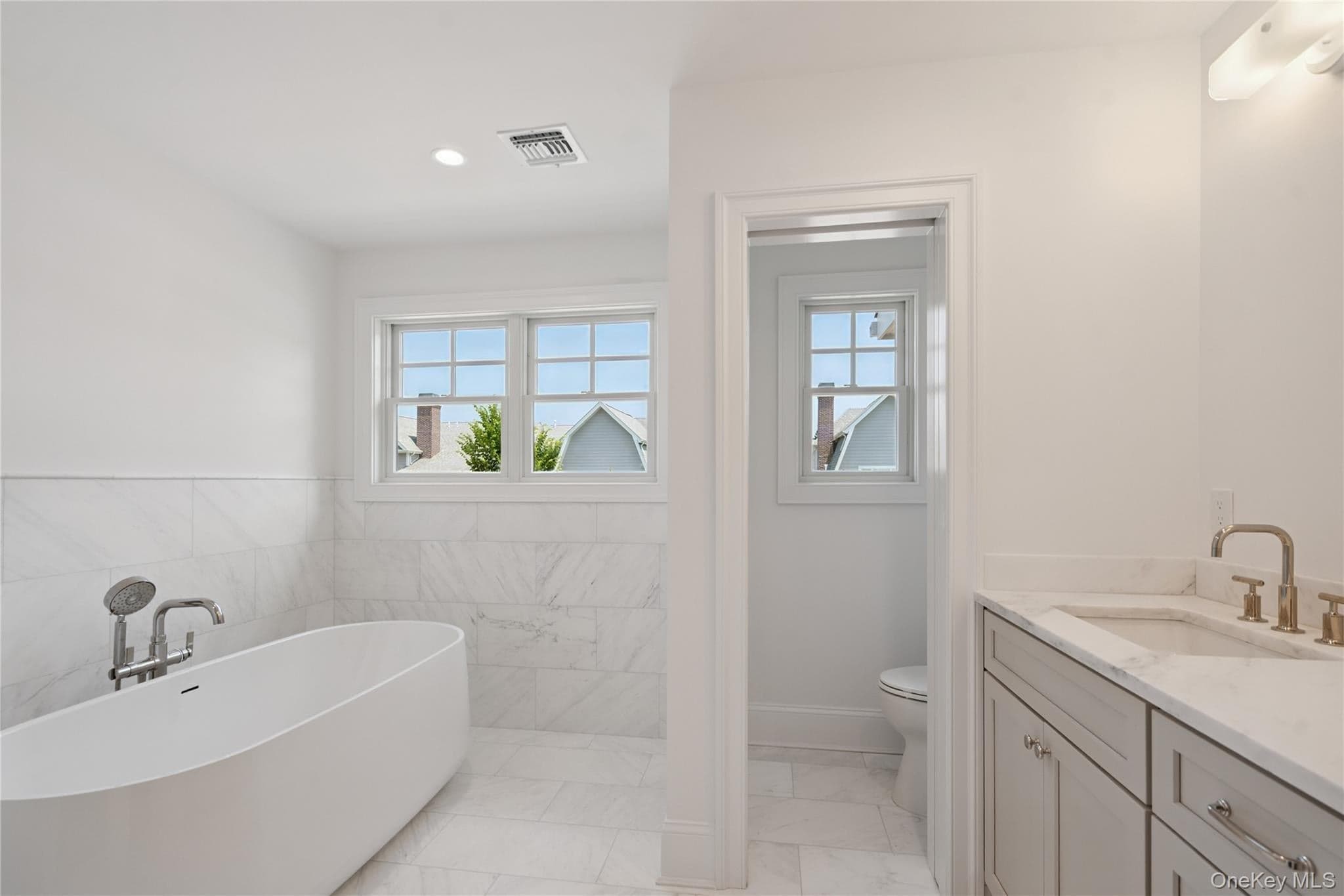 44 Plainview Road thumbnail 28