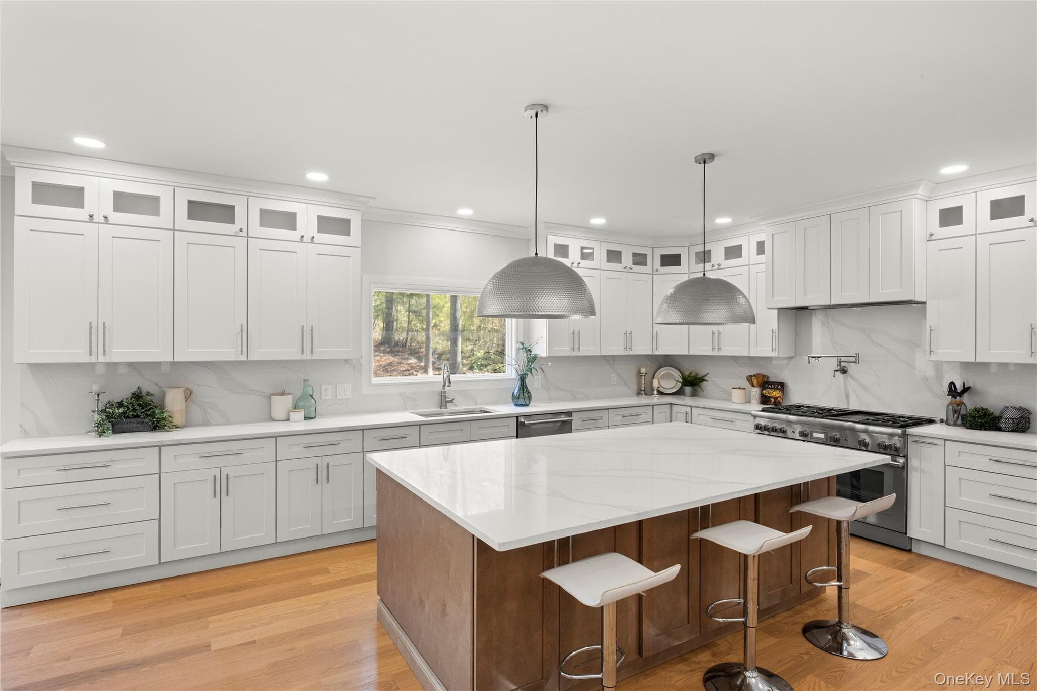 206 Beverly Road thumbnail 4