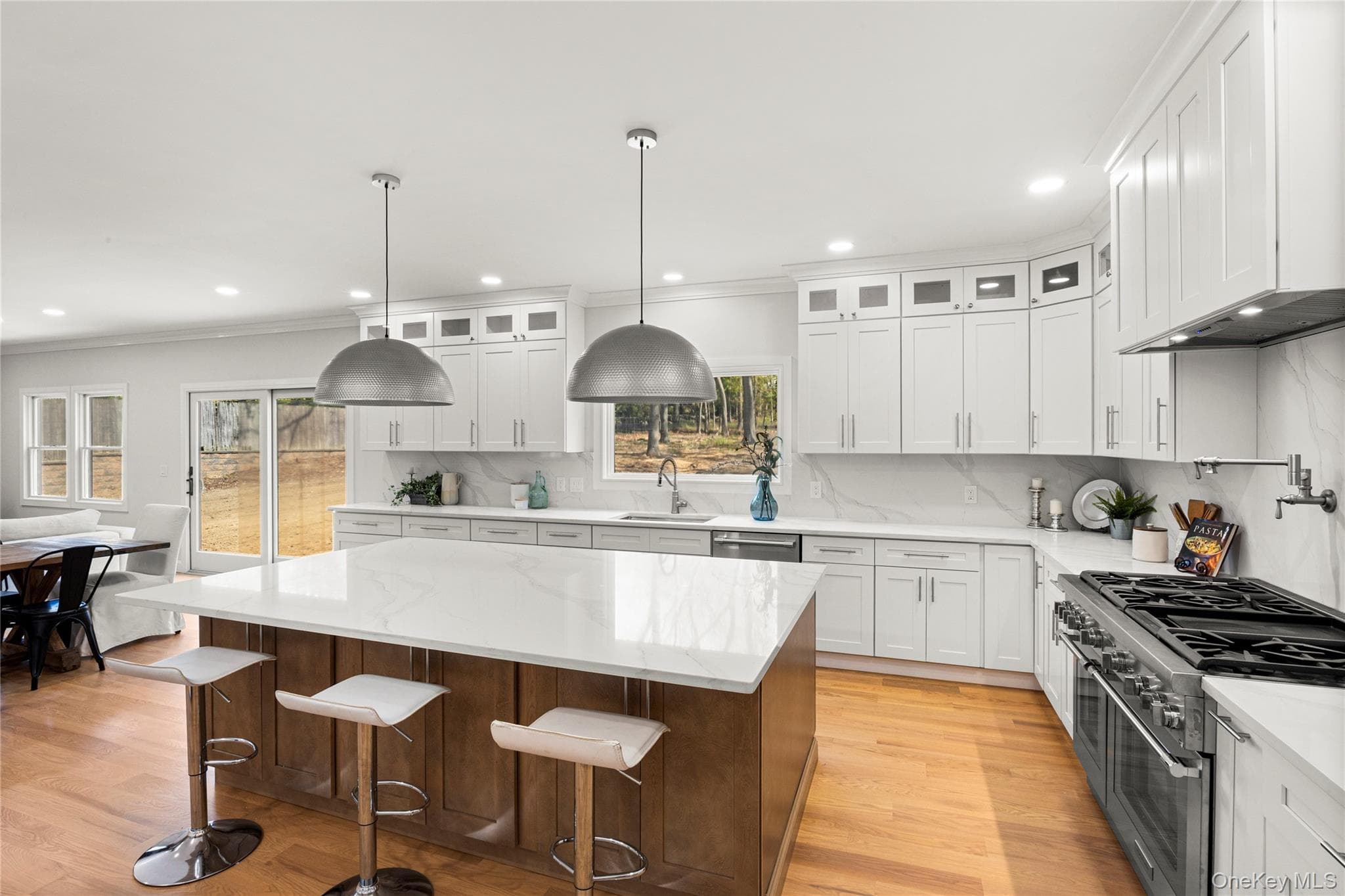 206 Beverly Road thumbnail 5