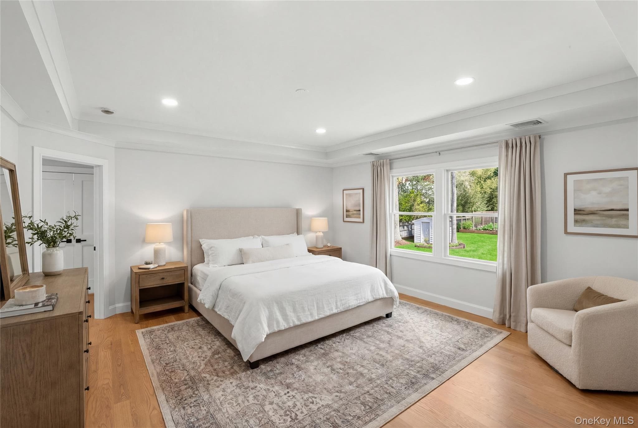 206 Beverly Road thumbnail 14
