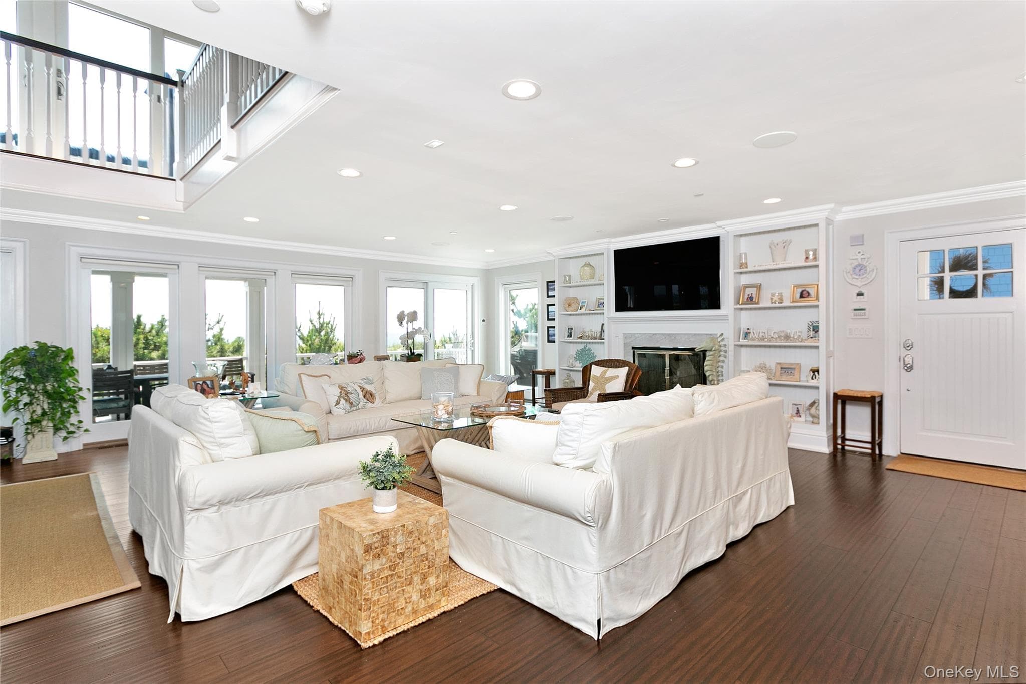 879 Oceanfront thumbnail 12