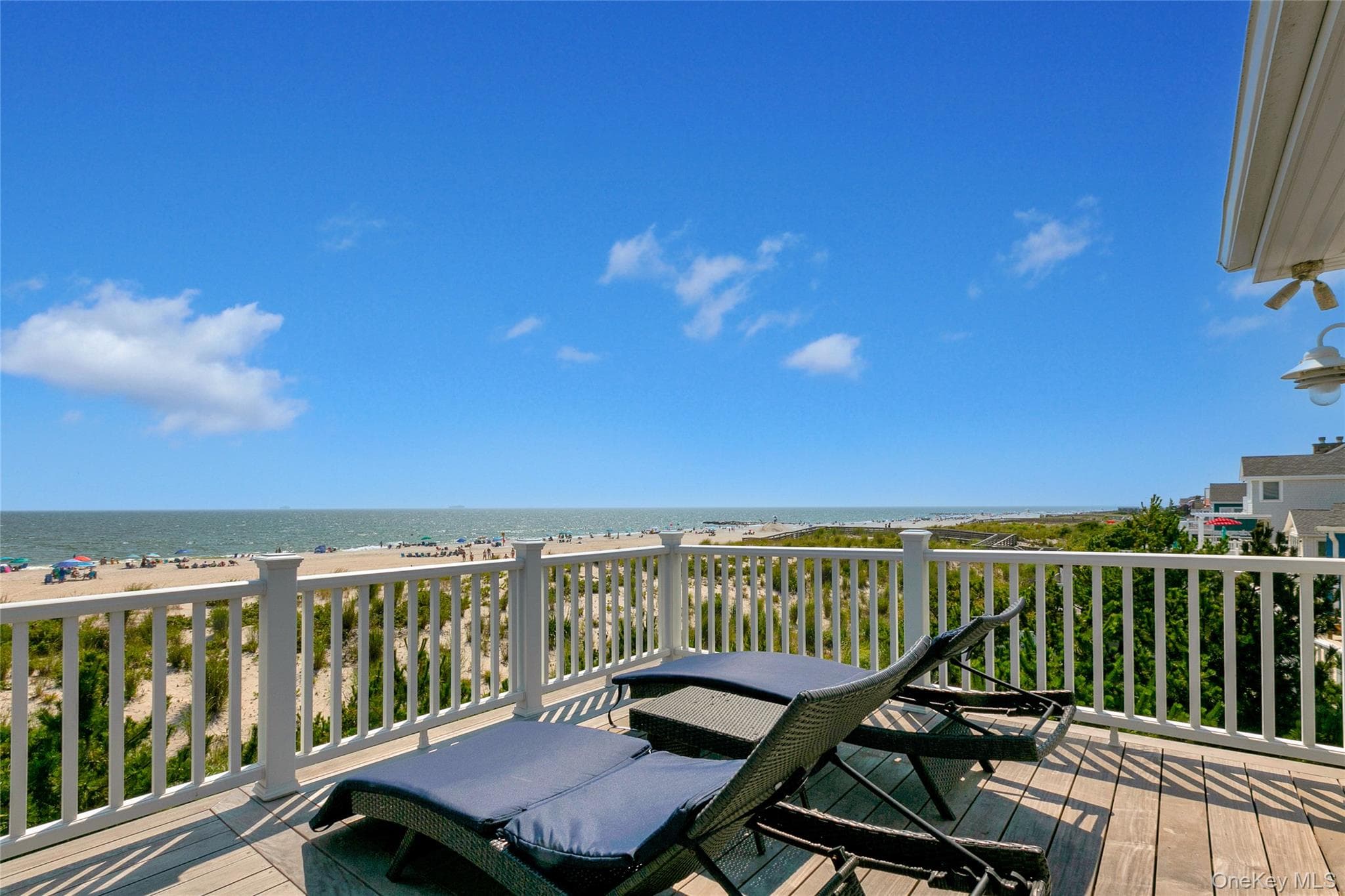 879 Oceanfront thumbnail 37