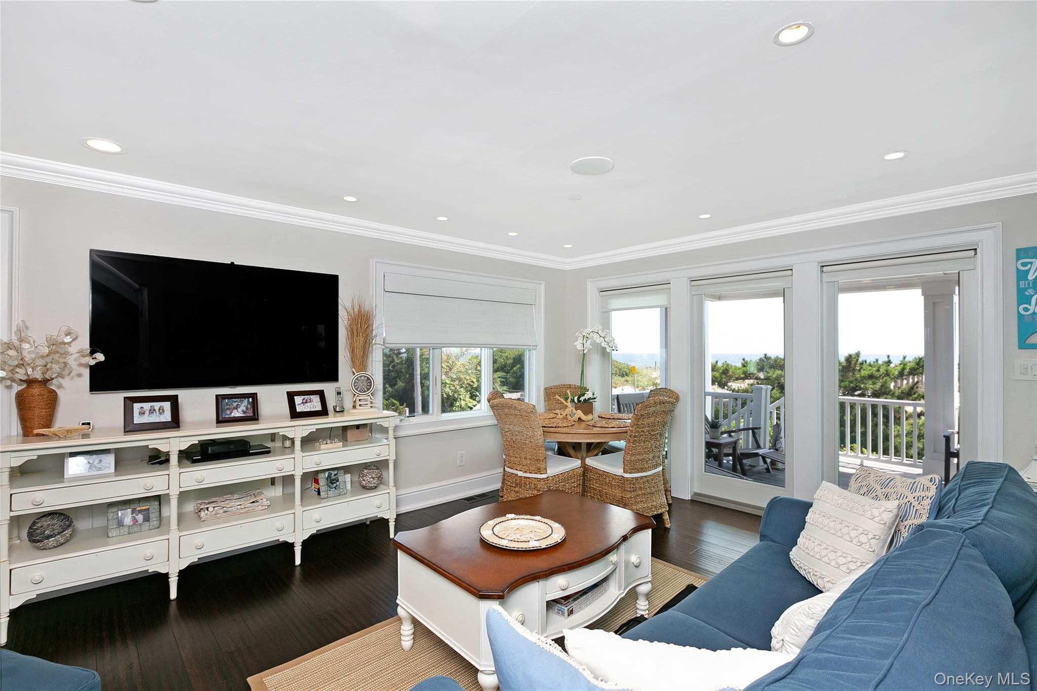 879 Oceanfront thumbnail 17