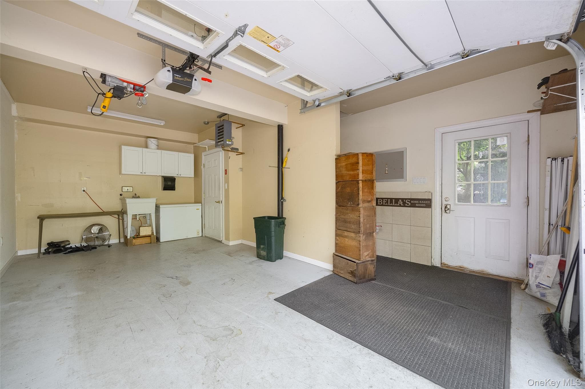 125 Vineyard Avenue thumbnail 33