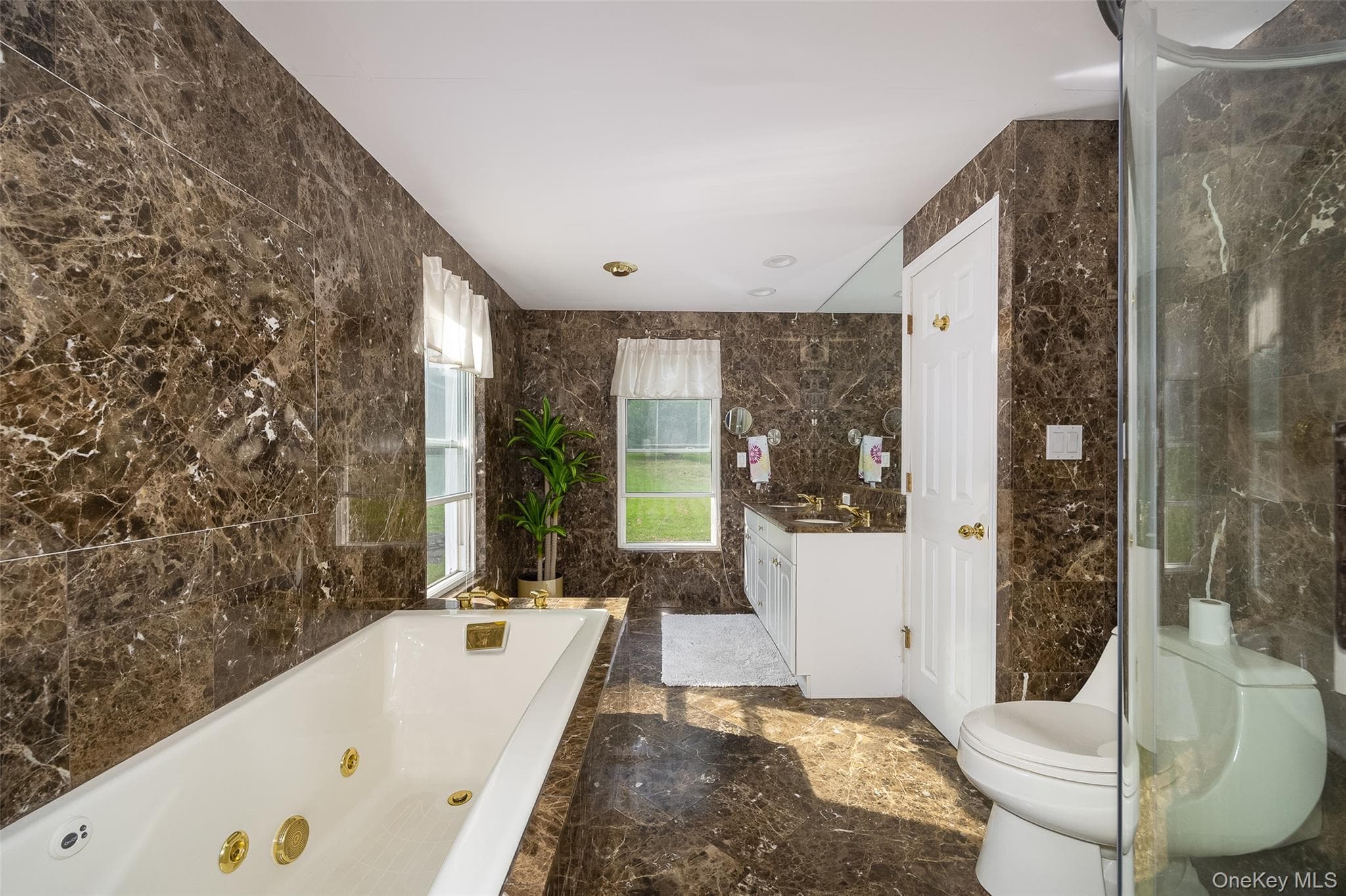 125 Vineyard Avenue thumbnail 19