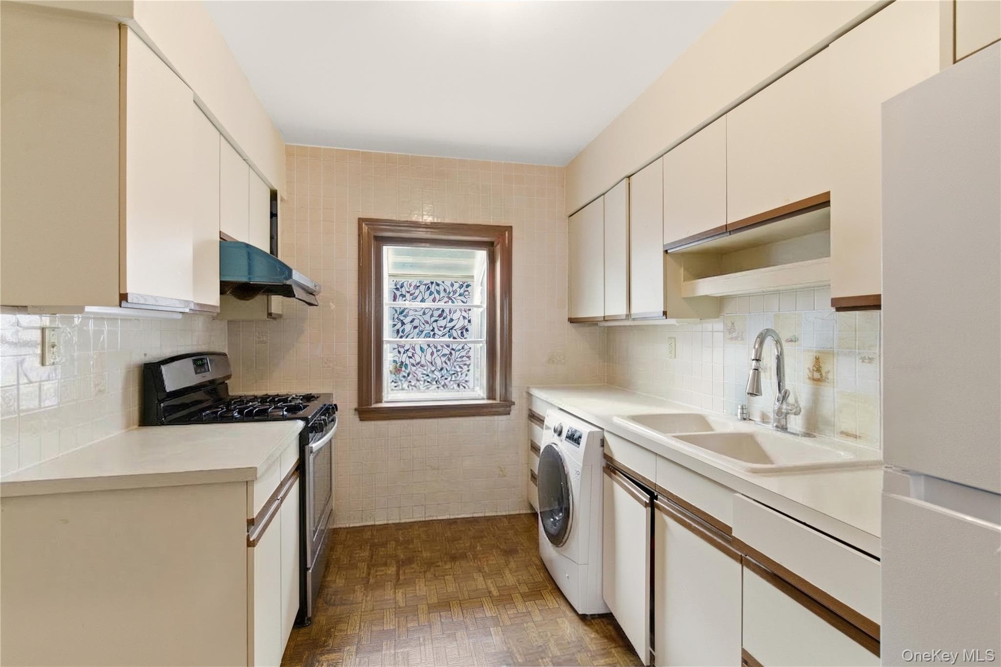56-20 217th Street thumbnail 20