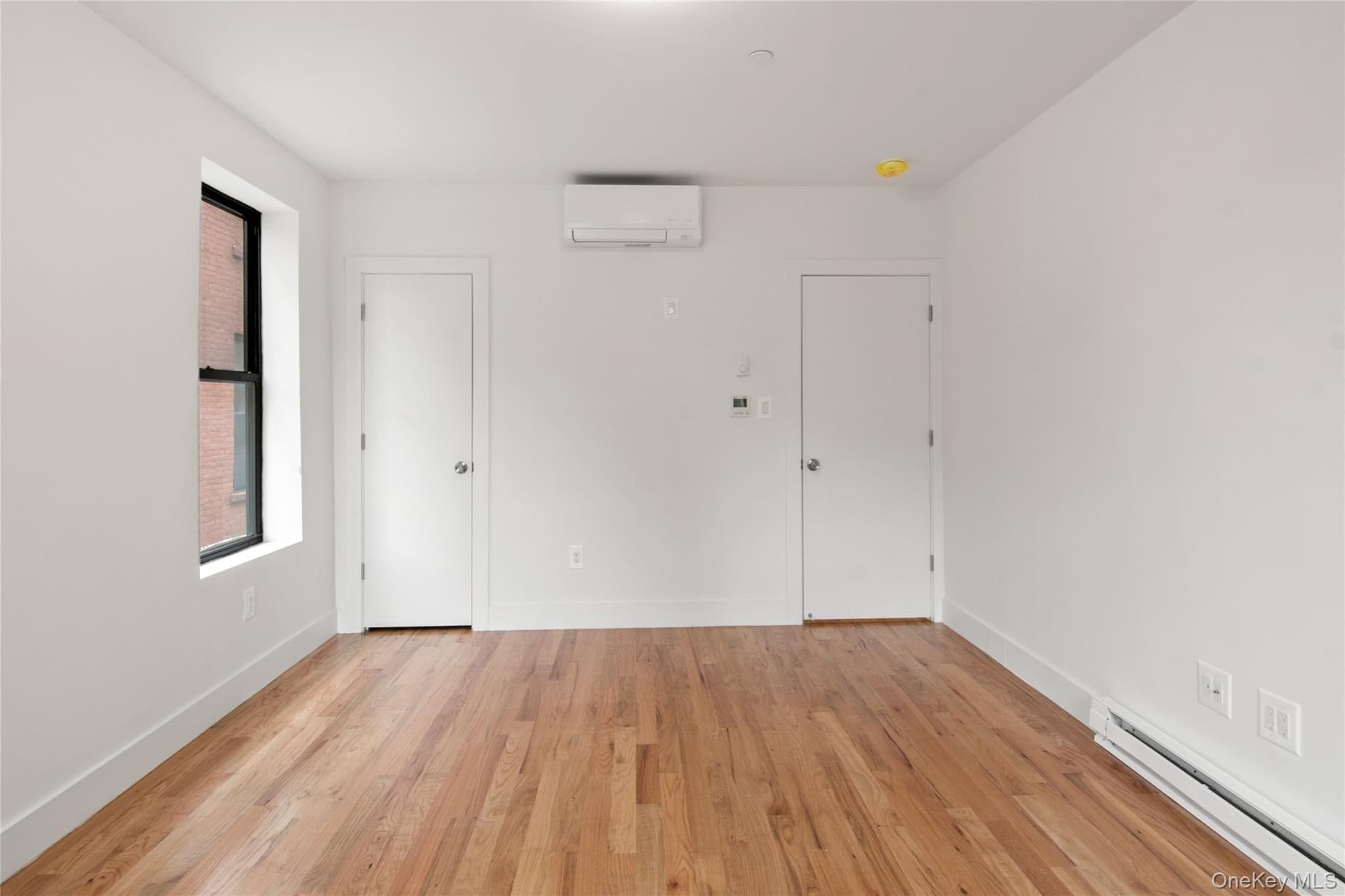 1845 Andrews Avenue thumbnail 9