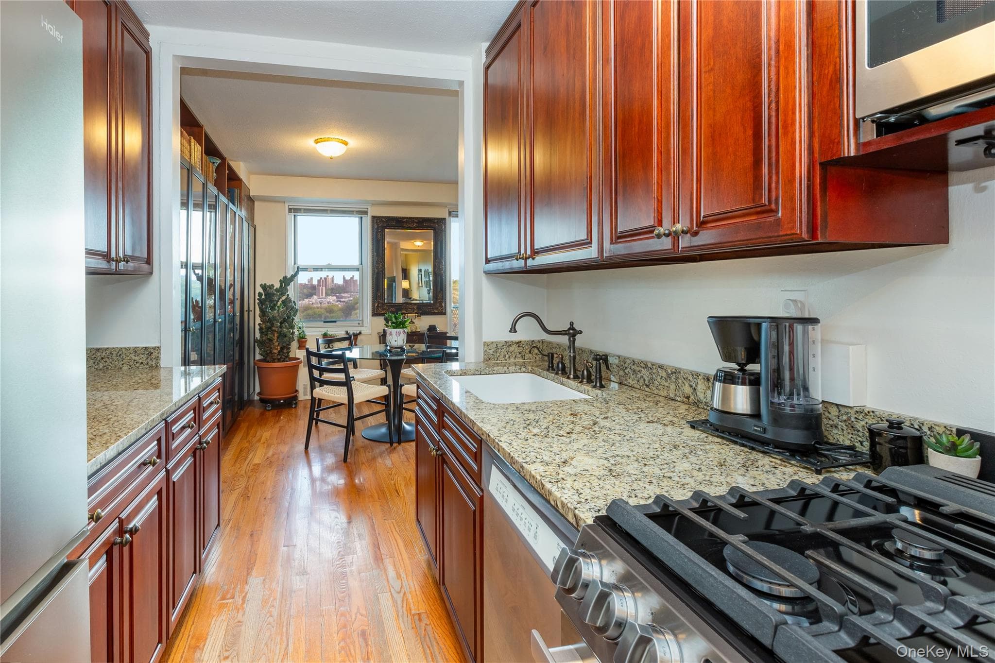 2400 Johnson Avenue Unit: 12F thumbnail 12