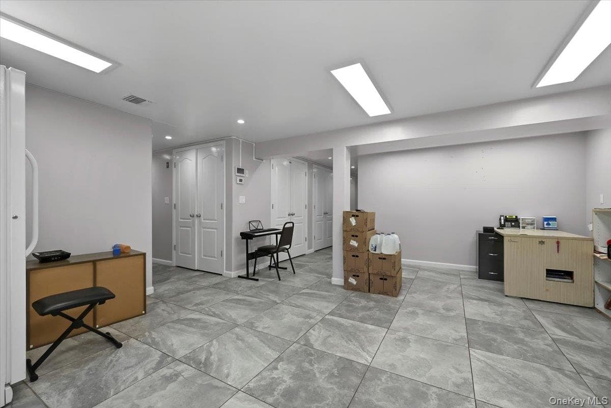 43 Freeland Street thumbnail 37