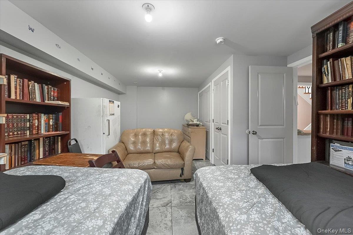 43 Freeland Street thumbnail 43