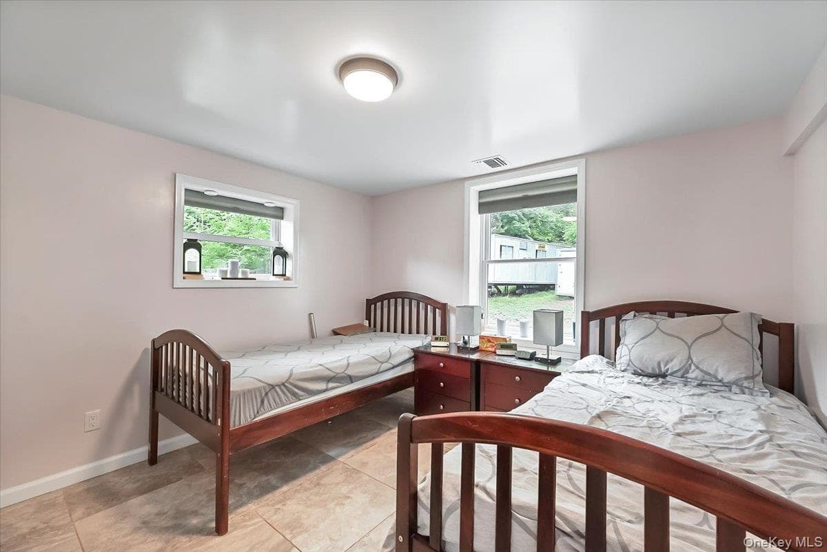 43 Freeland Street thumbnail 39