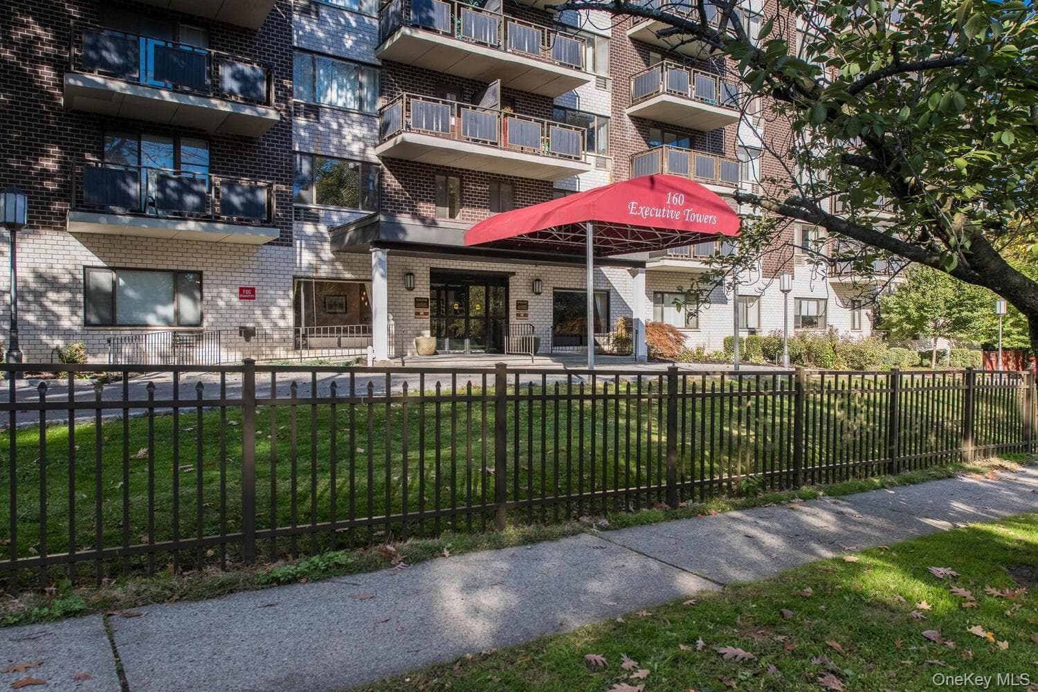 160 Academy Street Unit: 10N thumbnail 2