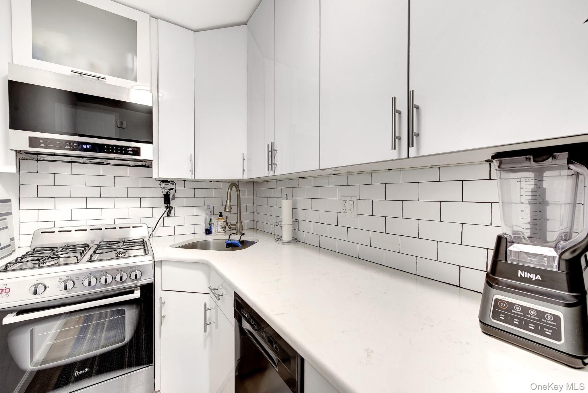 54-40 Little Neck Parkway Unit: 6G thumbnail 19