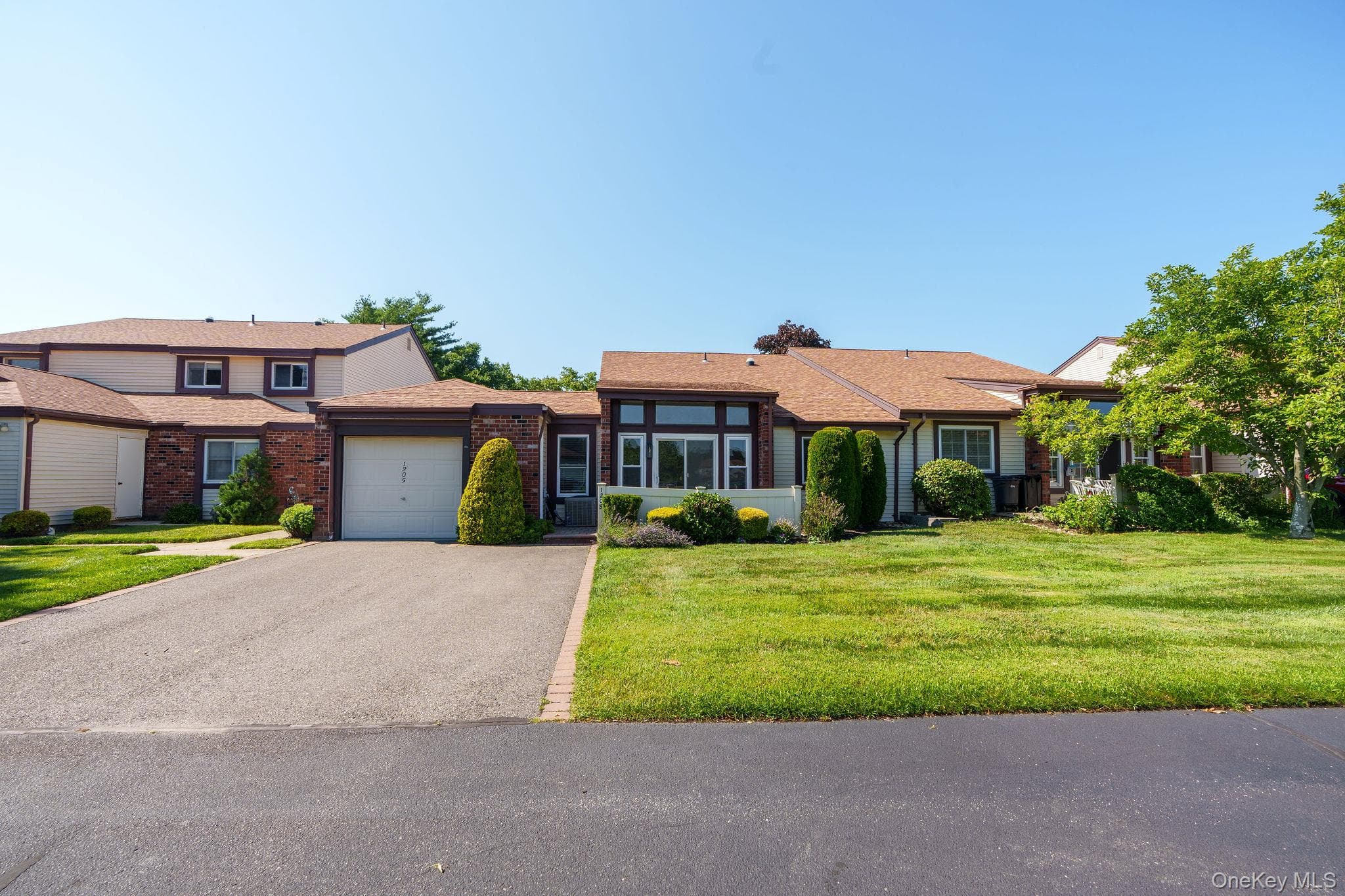 1205 Gotham Drive, Saint James
