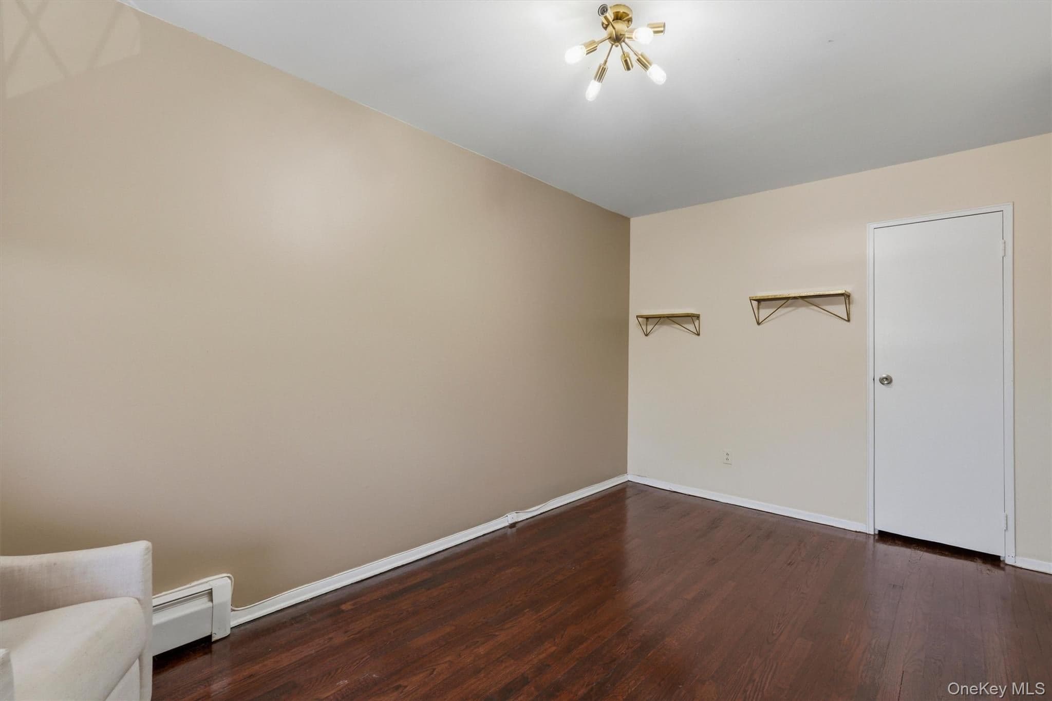 1018 Throggmorton Avenue thumbnail 26