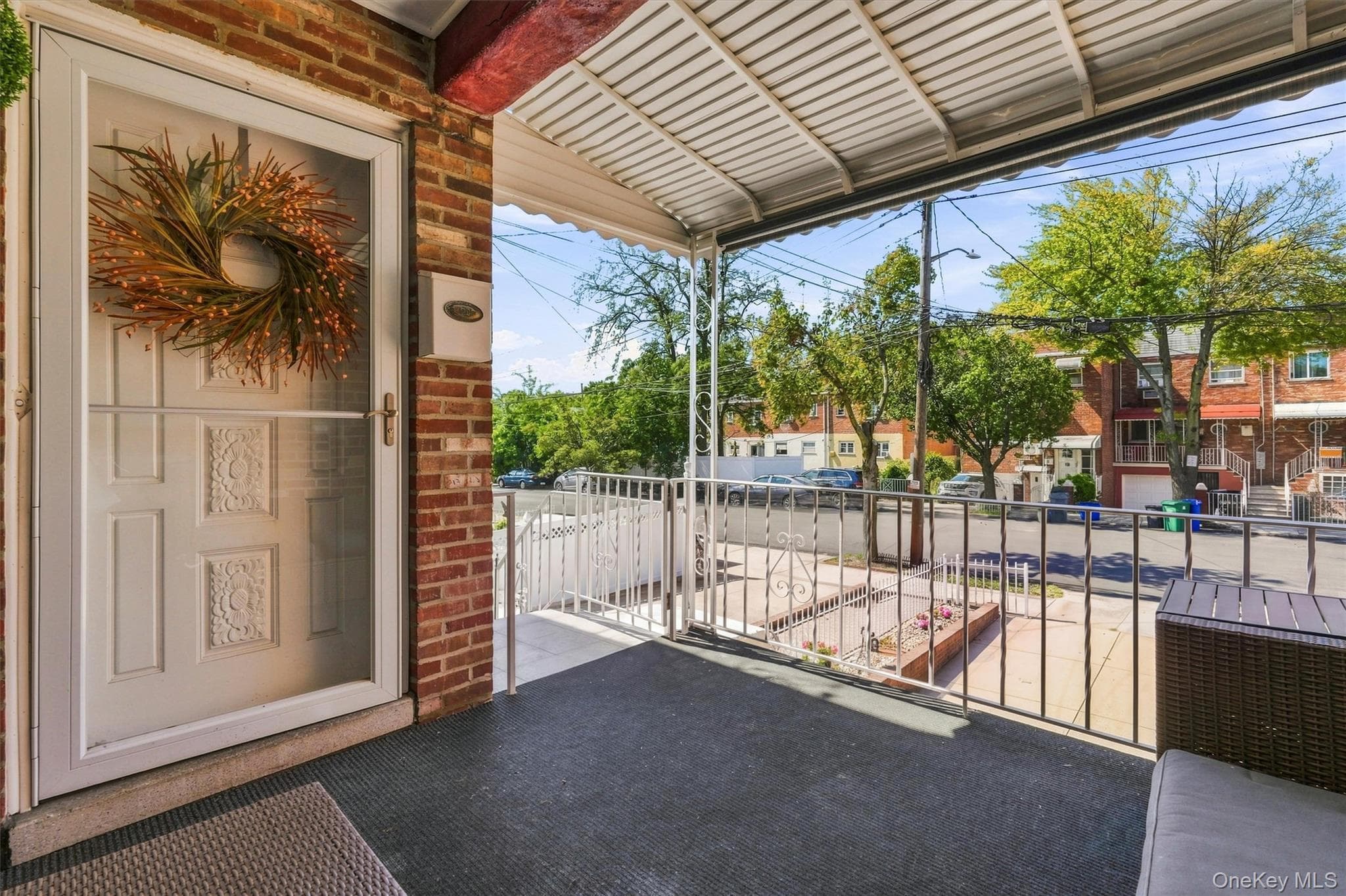 1018 Throggmorton Avenue thumbnail 5