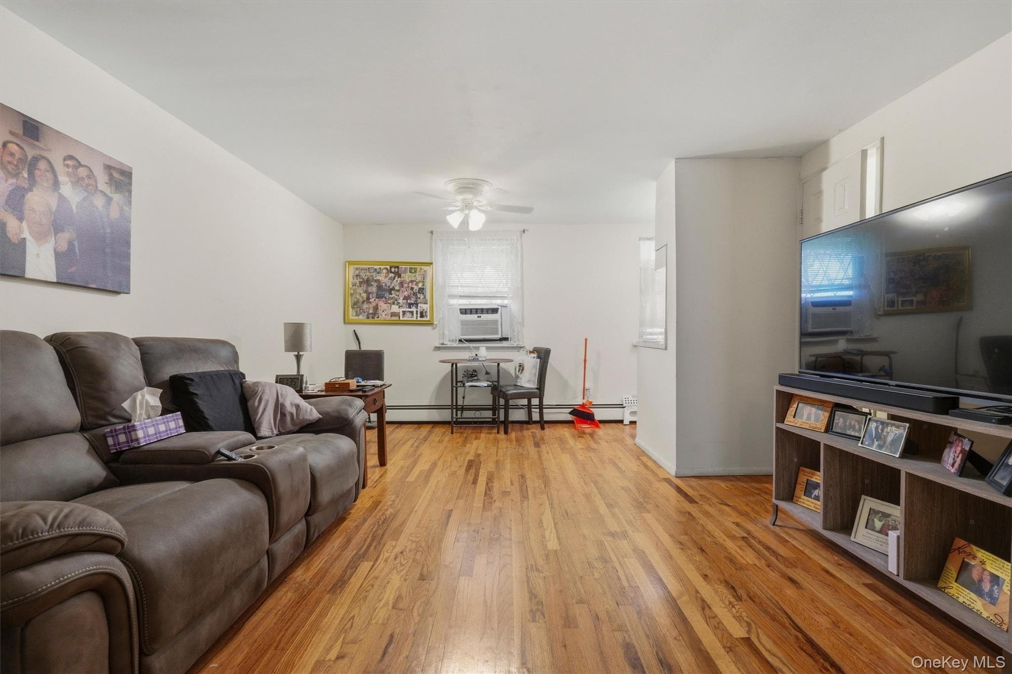1018 Throggmorton Avenue thumbnail 34