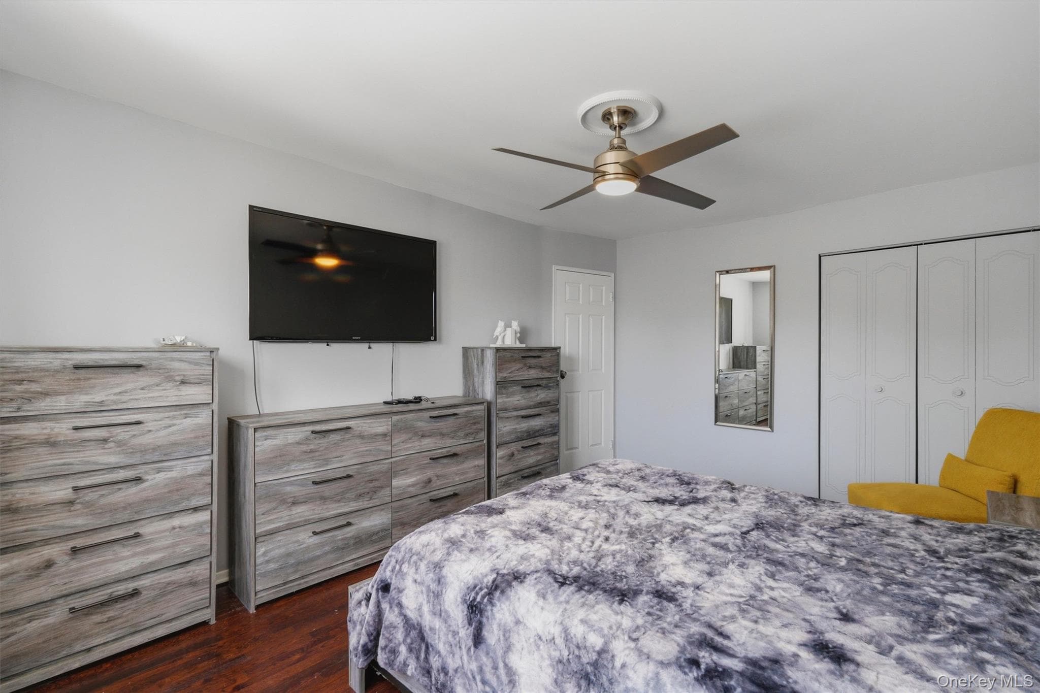 1018 Throggmorton Avenue thumbnail 29
