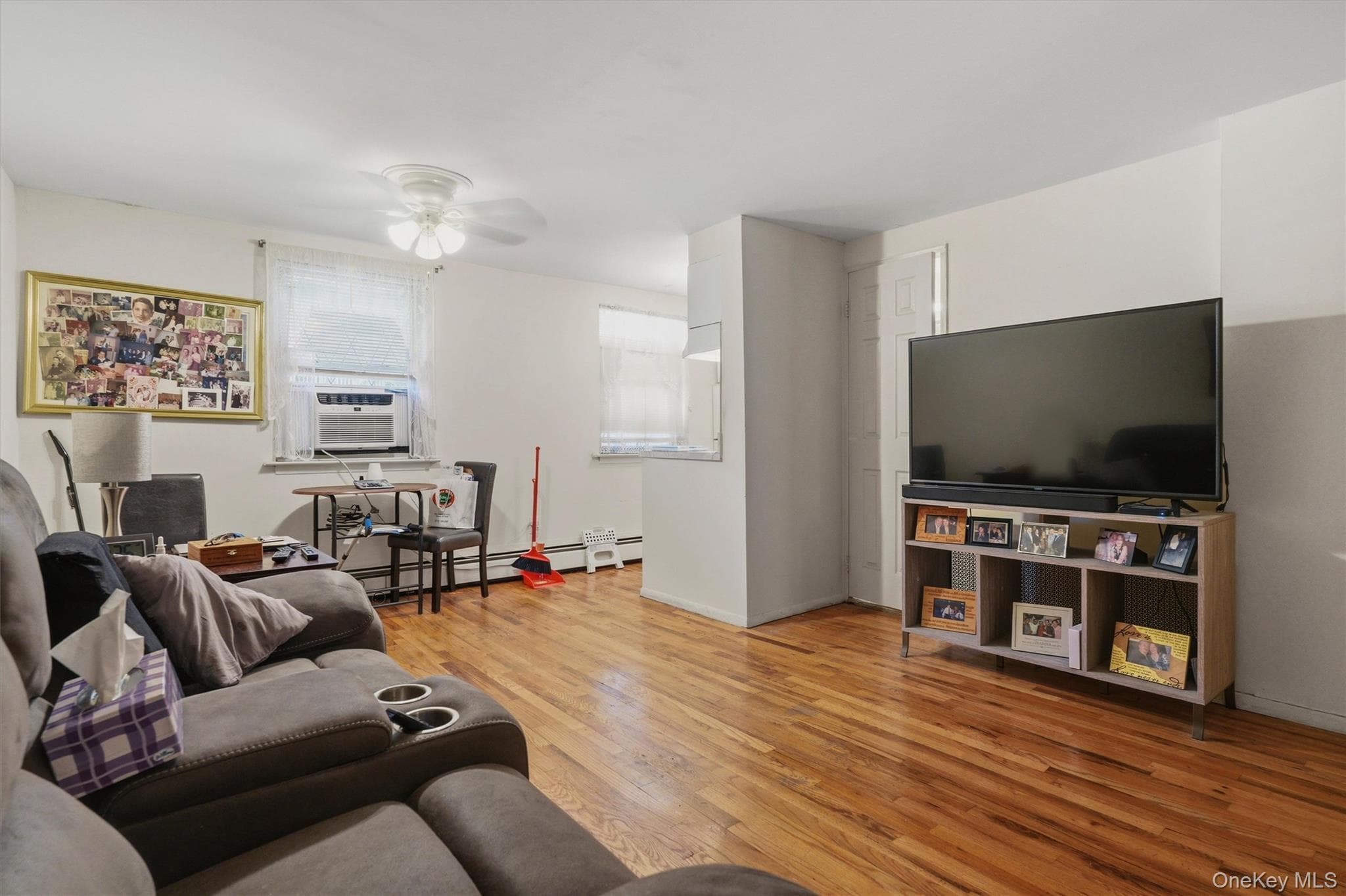 1018 Throggmorton Avenue thumbnail 35