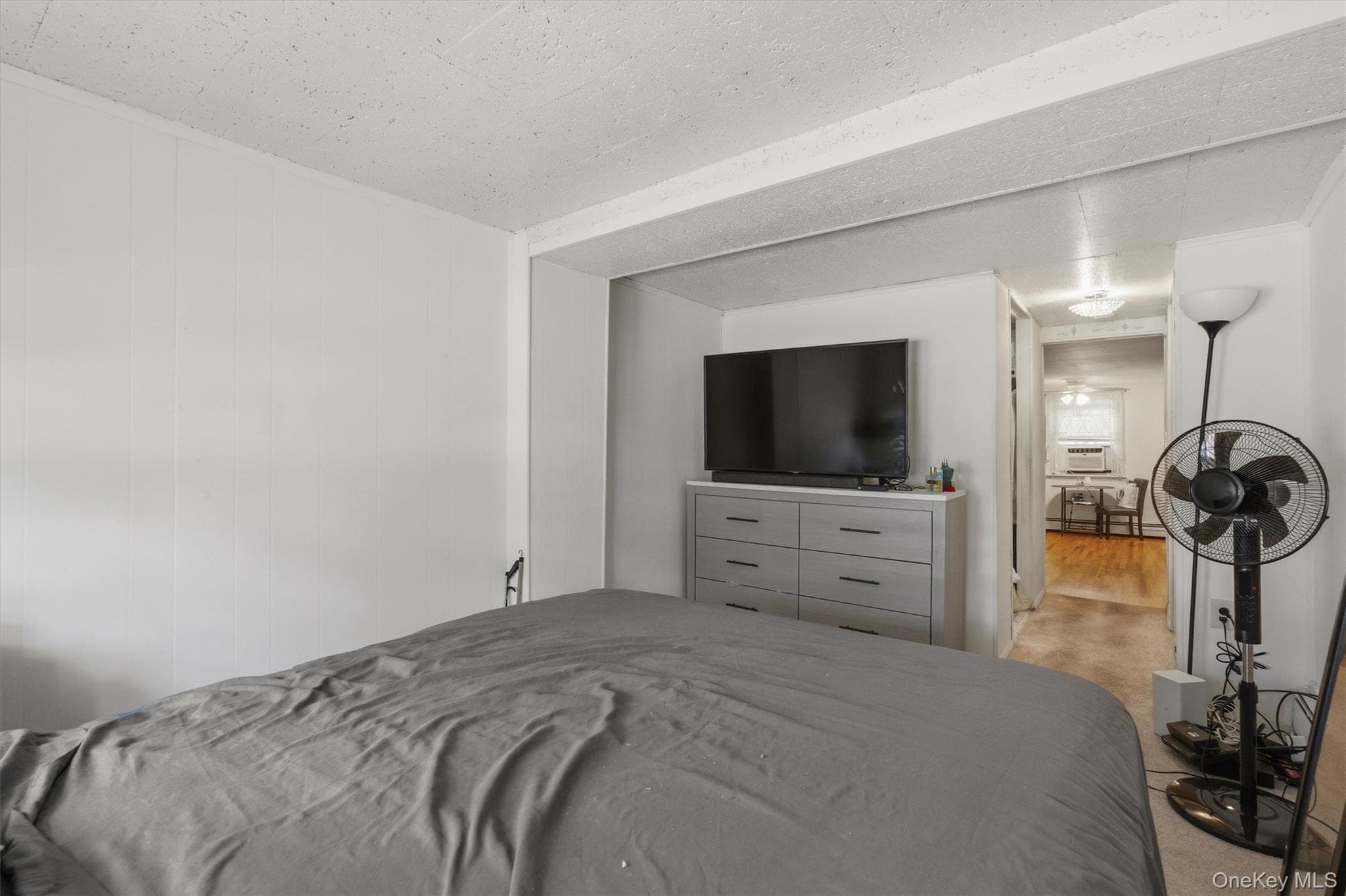 1018 Throggmorton Avenue thumbnail 43