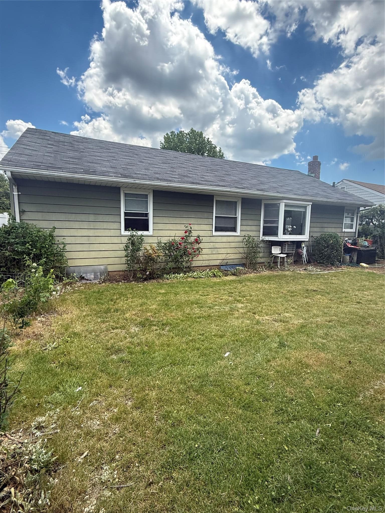 2582 Oceanside Road thumbnail 19