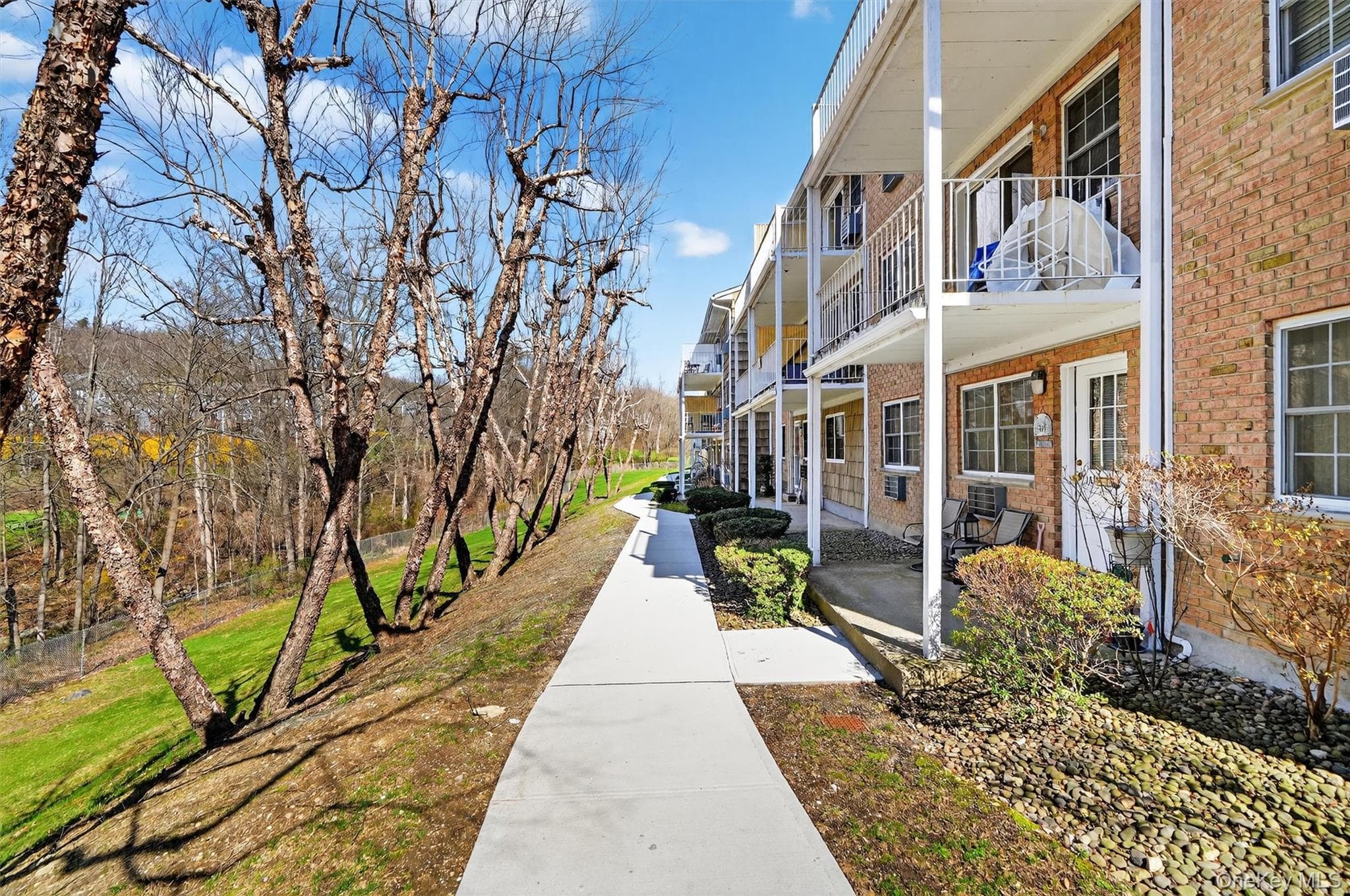 1840 Crompond Road Unit: 1A4 thumbnail 3
